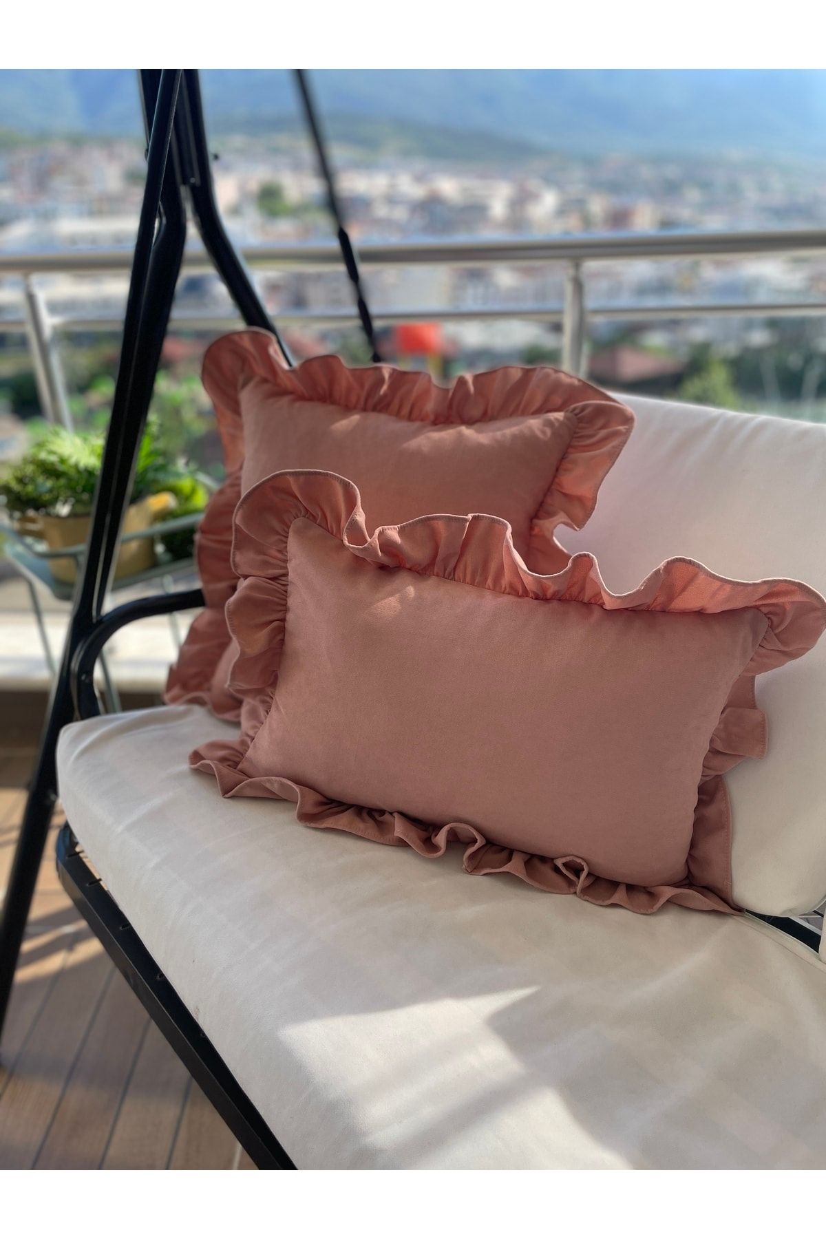 Vıntage Fırfırlı Pudra Pembe Kırlent Kılıfı