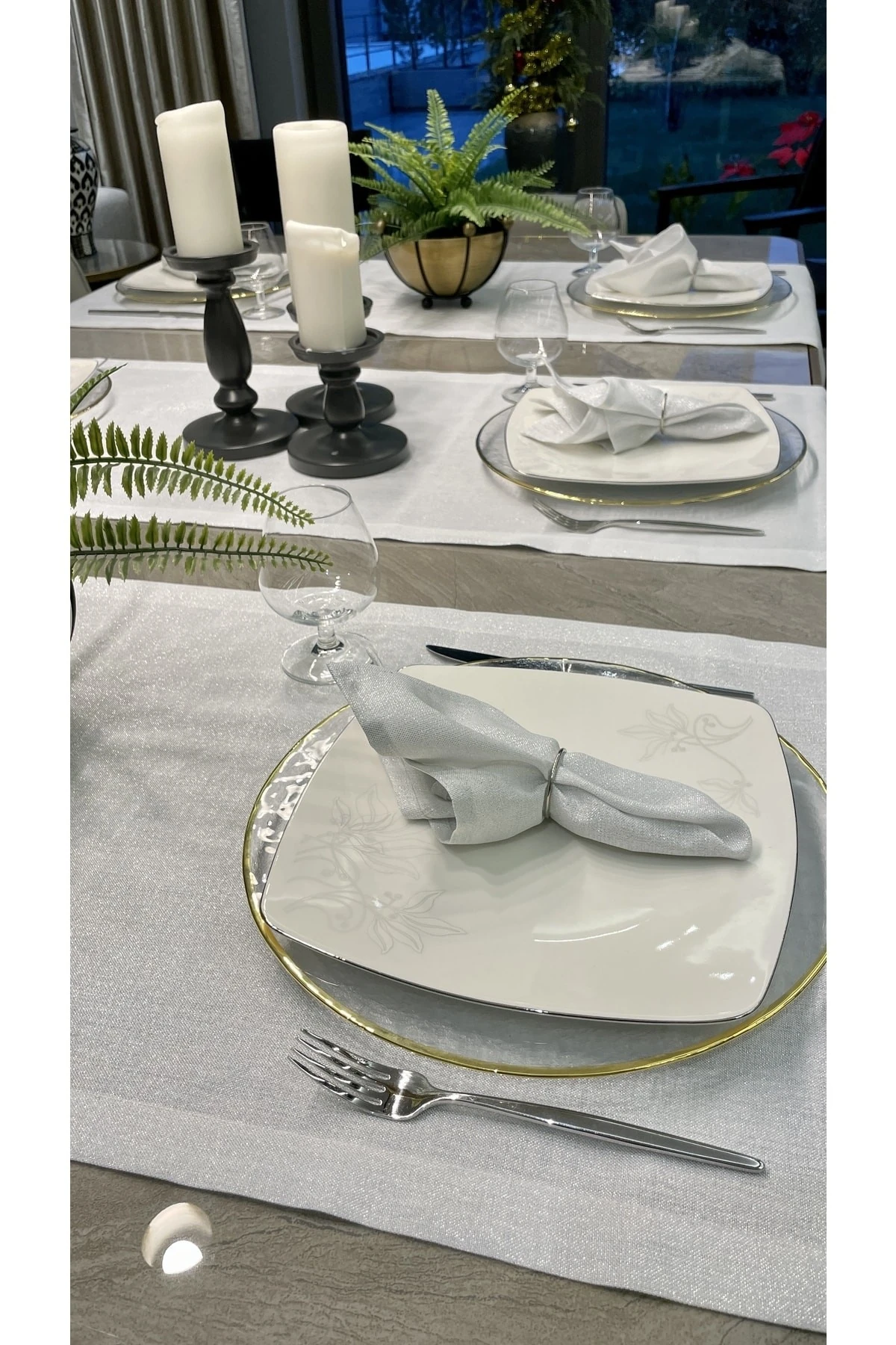 Gümüş Simli Beyaz Keten Dokulu Runner