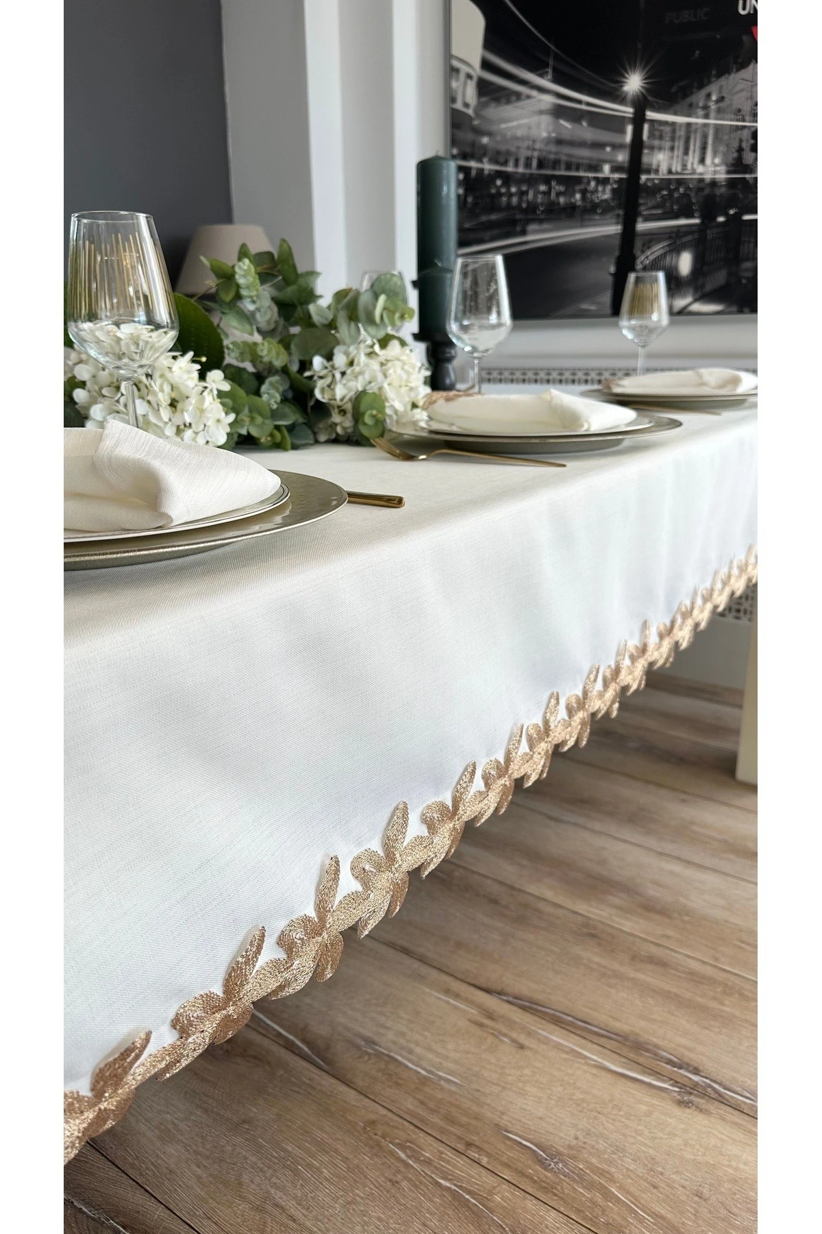 Bakır Dantel Detaylı Beyaz Masa Örtüsü Takımı 6 ad Peçete Dahil