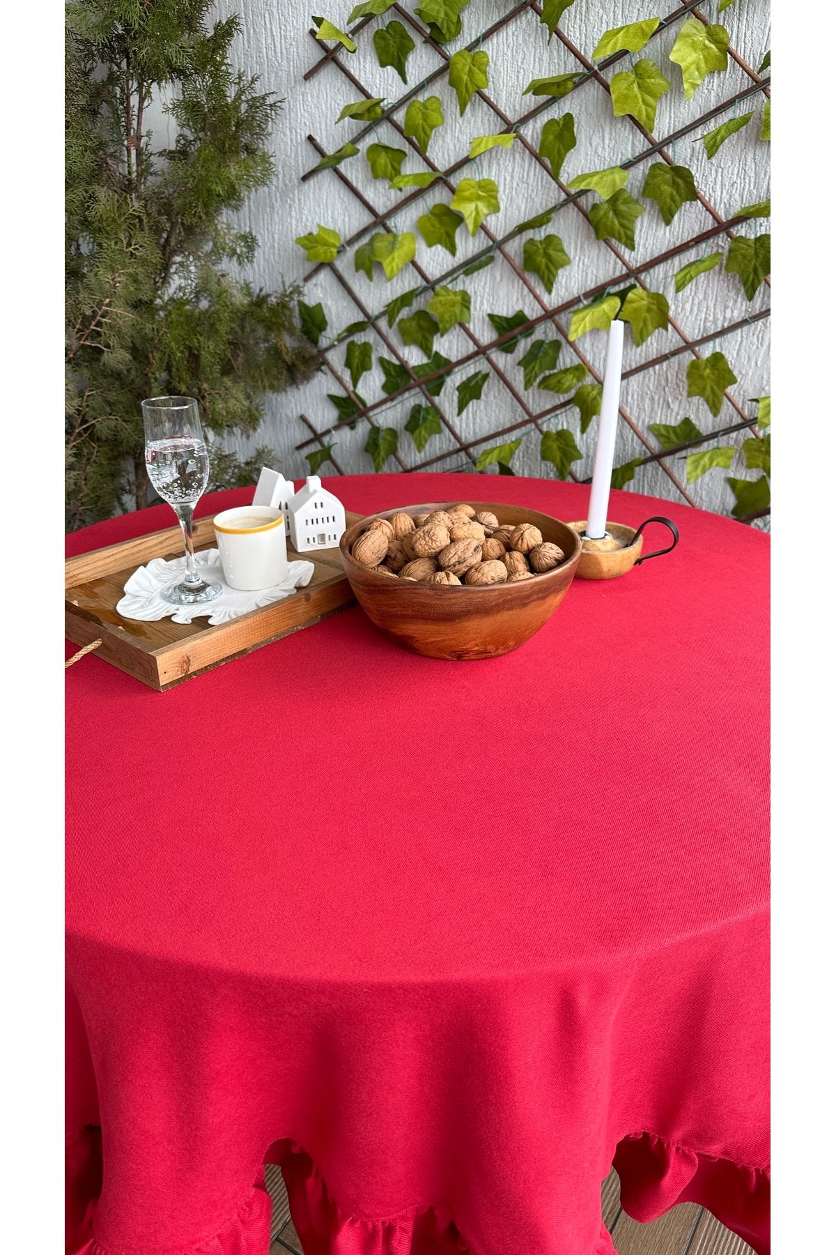 Kadife Dokulu Dertsiz Fırfırlı Vintage Yuvarlak Masa Örtüsü