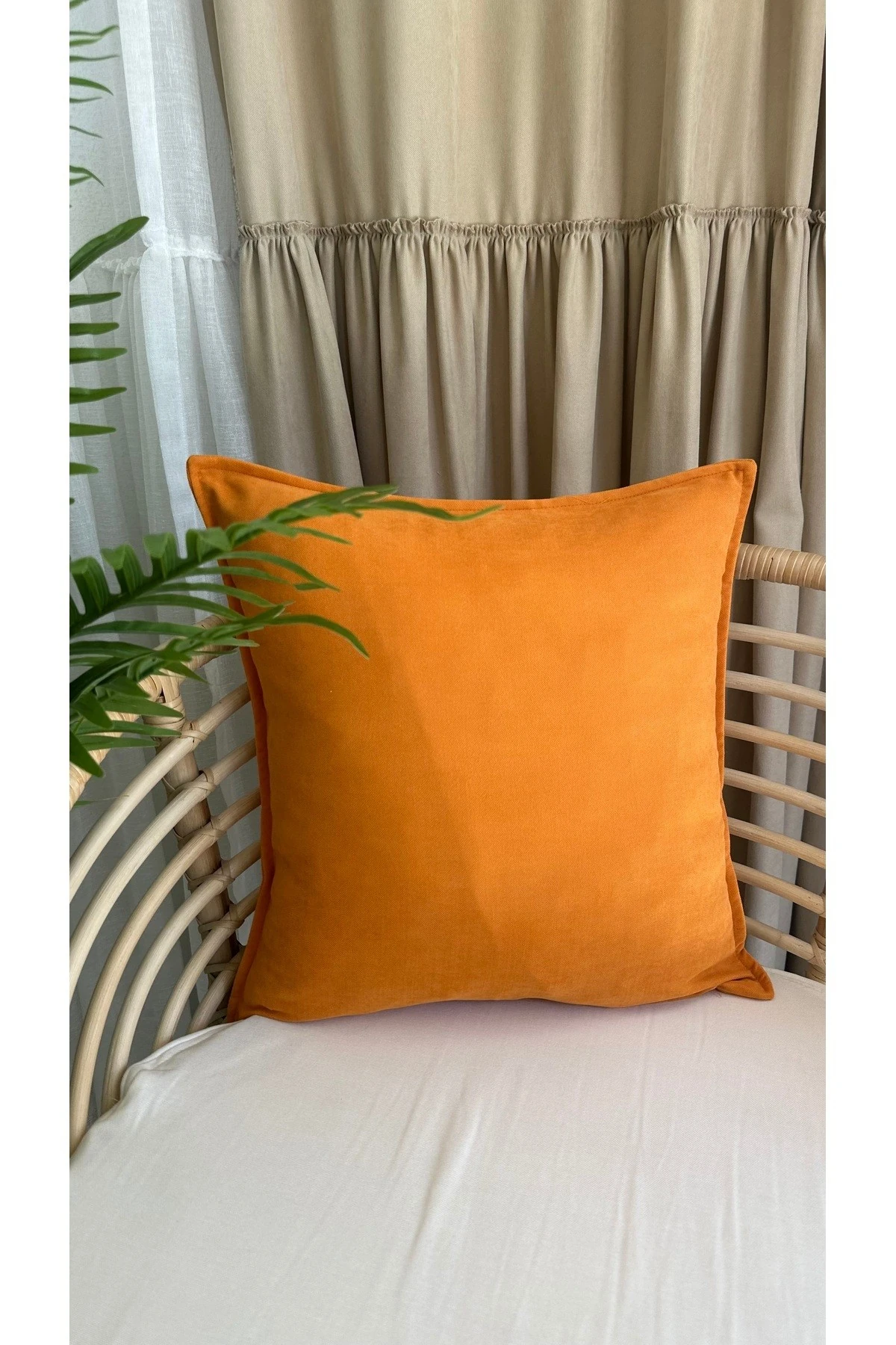 Kadife Dokulu Turuncu Kırlent Kılıfı