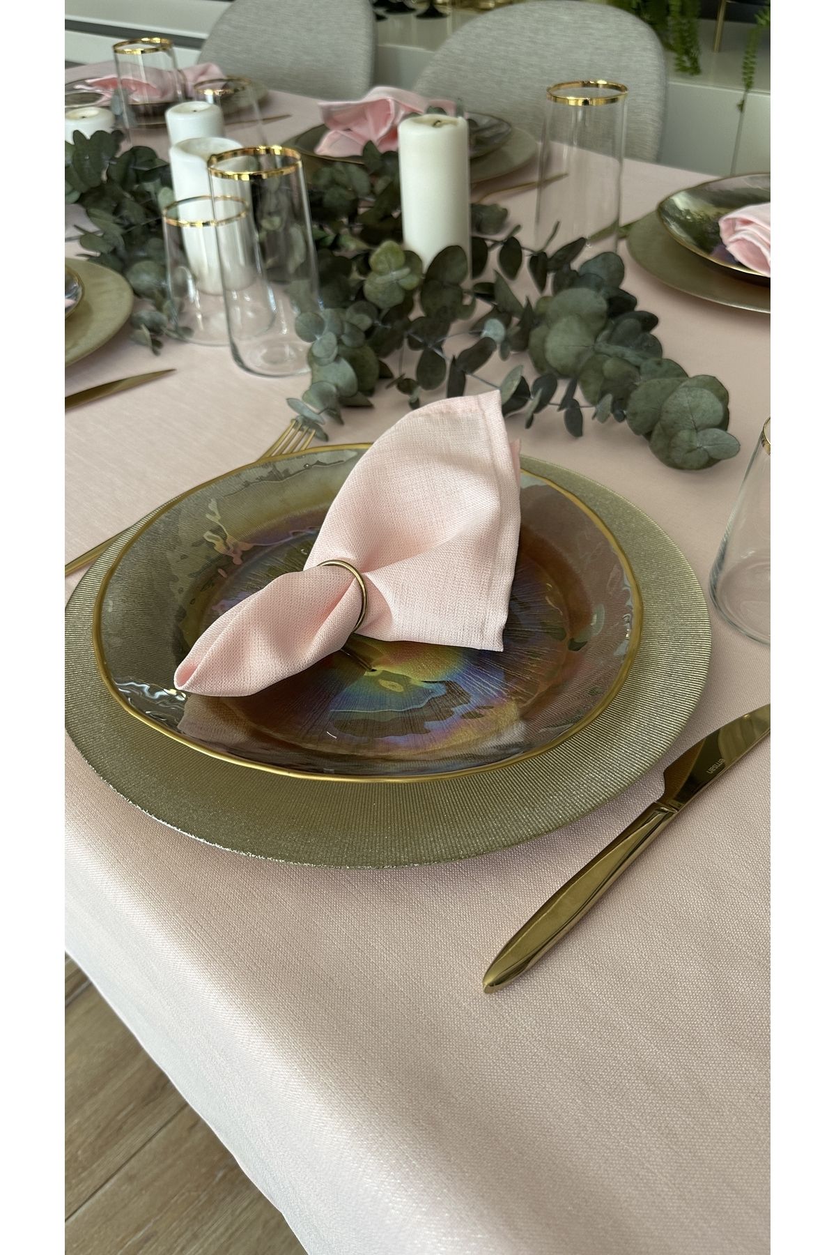 Keten Dokulu Simli Şeker Pembe Masa Örtüsü