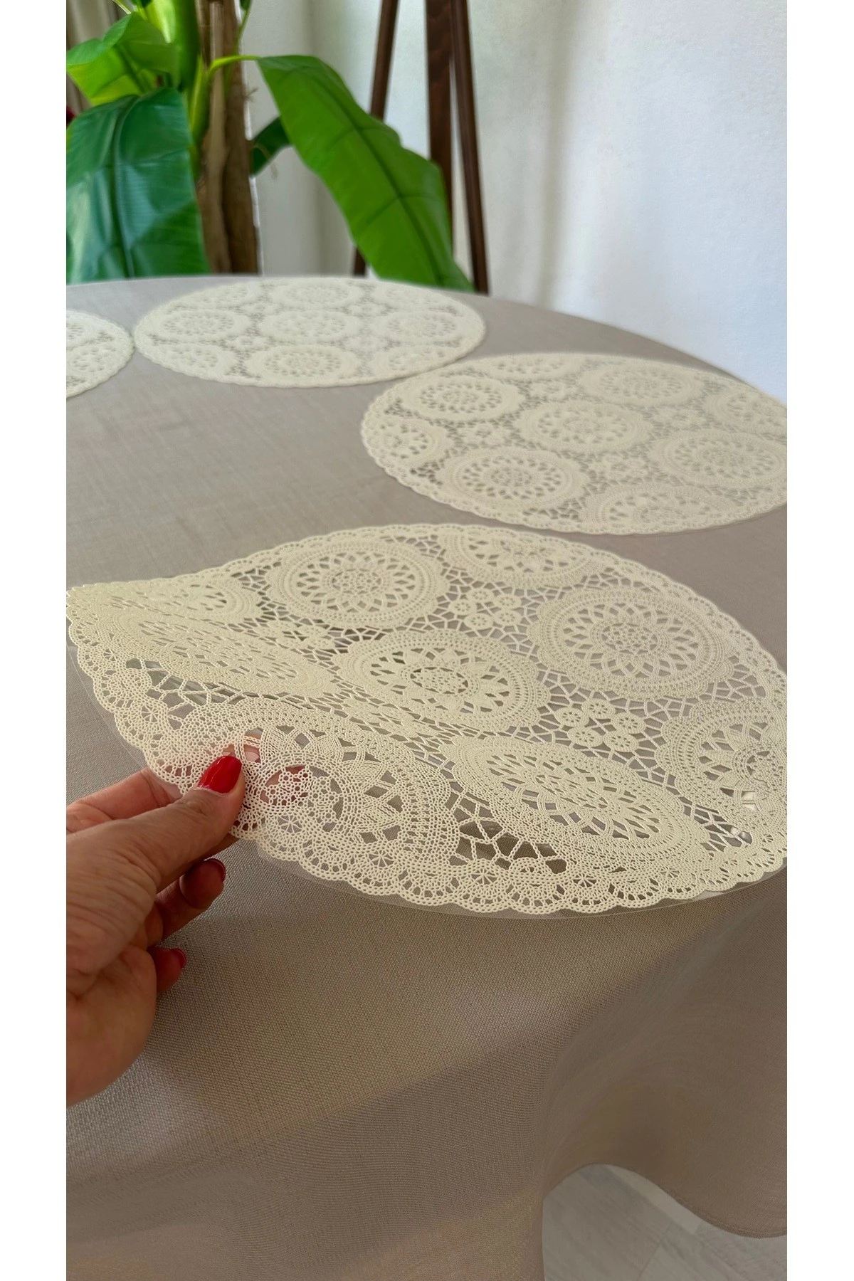6 Ad Temizliği Kolay Dantel Görünüm Krem Amerikan Servis Supla