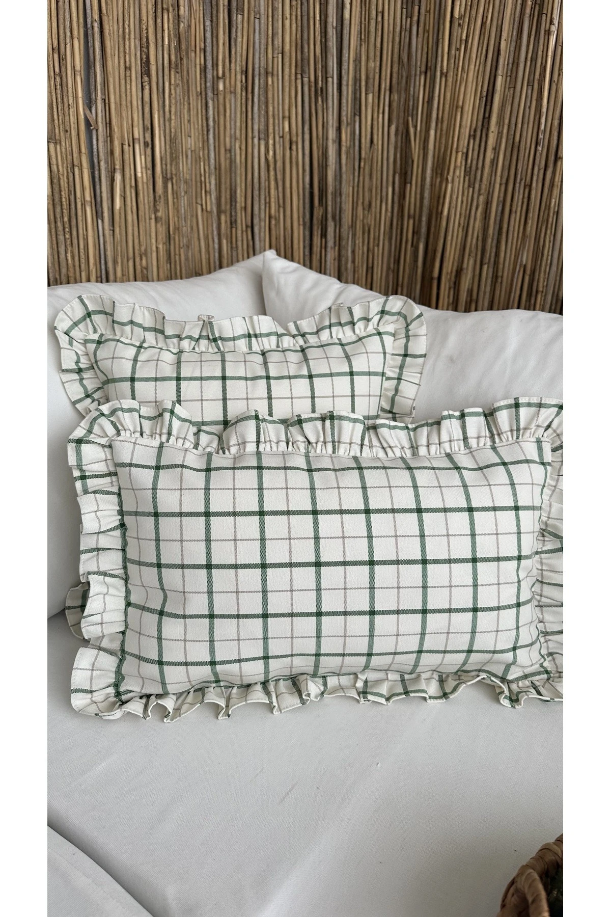 Keten Fırfırlı Ekru Yeşil Çizgili Kırlent Kılıfı 1. Kalite 1 adet