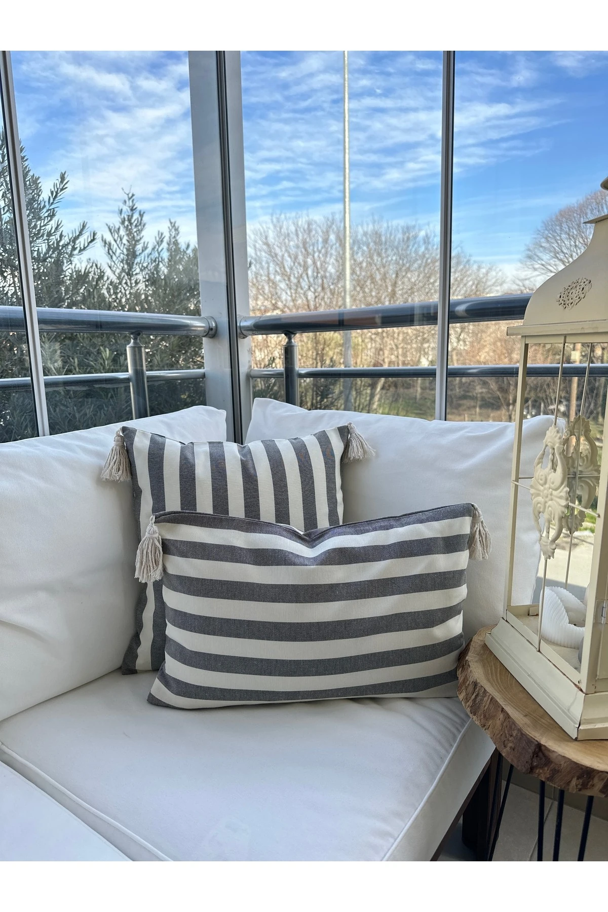 2‘li Keten Çizgi Desenli Püsküllü Füme-Ekru Kırlent Kılıfı Seti