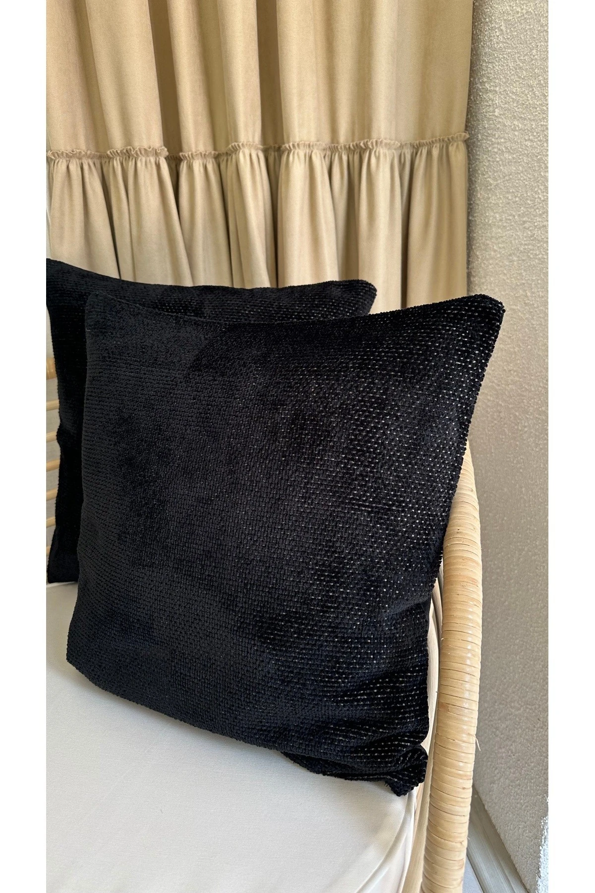 Siyah Dokuma Kumaş 1. Kalite Kırlent Kılıfı Desen1