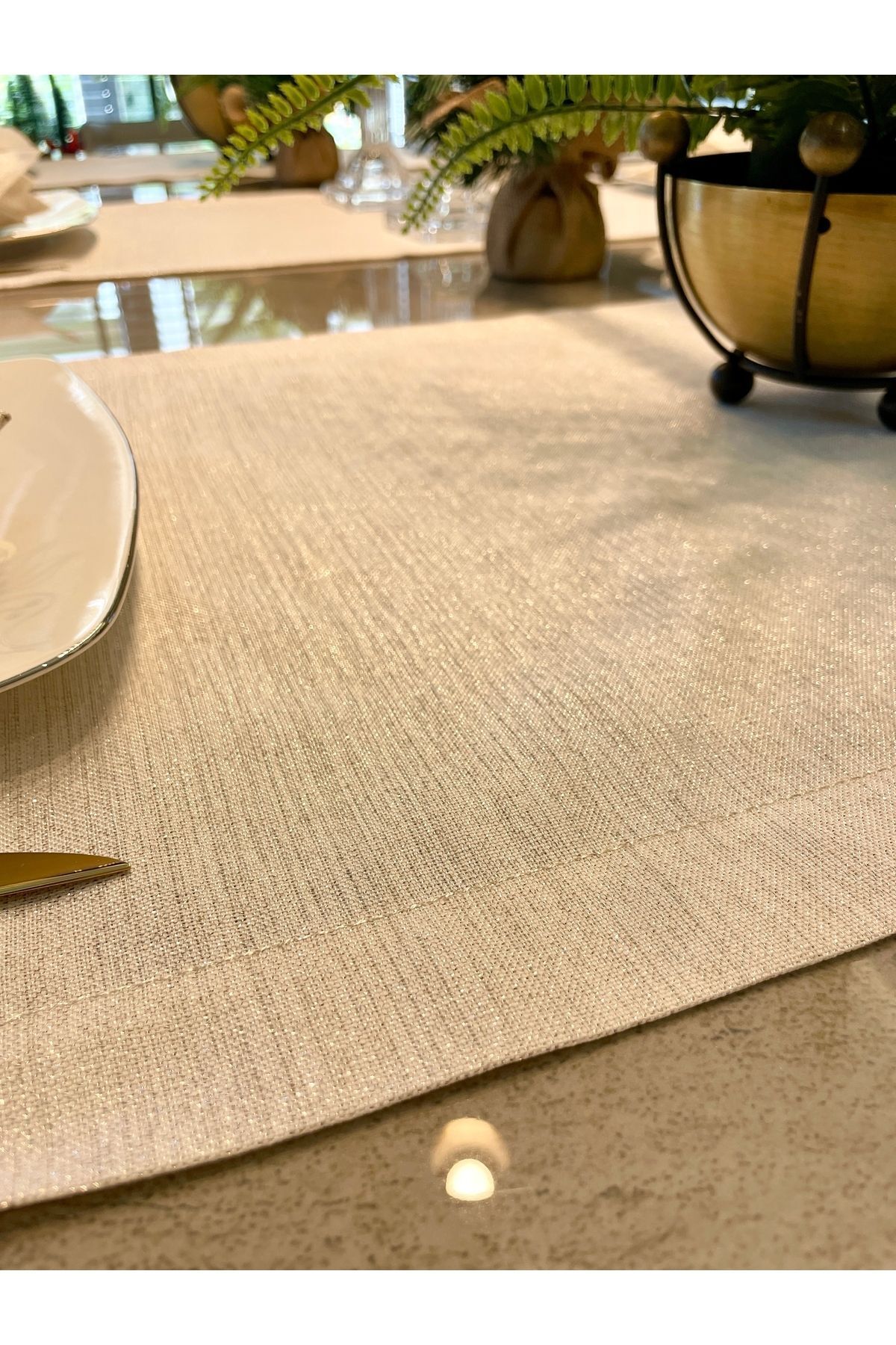 Dertsiz Simli Kısa Beyaz Runner