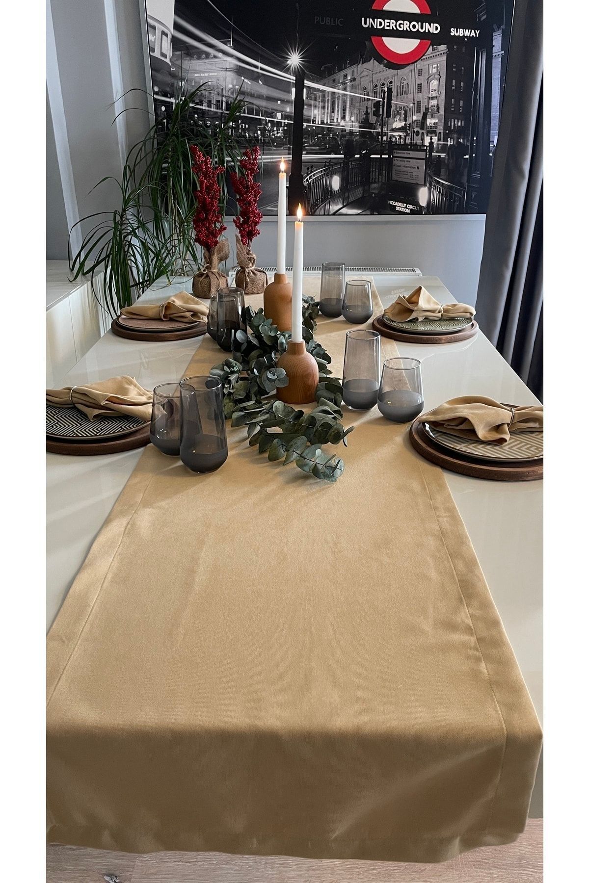 Kadife Dokulu Dertsiz Koyu Bej Bal Köpüğü Uzun Runner