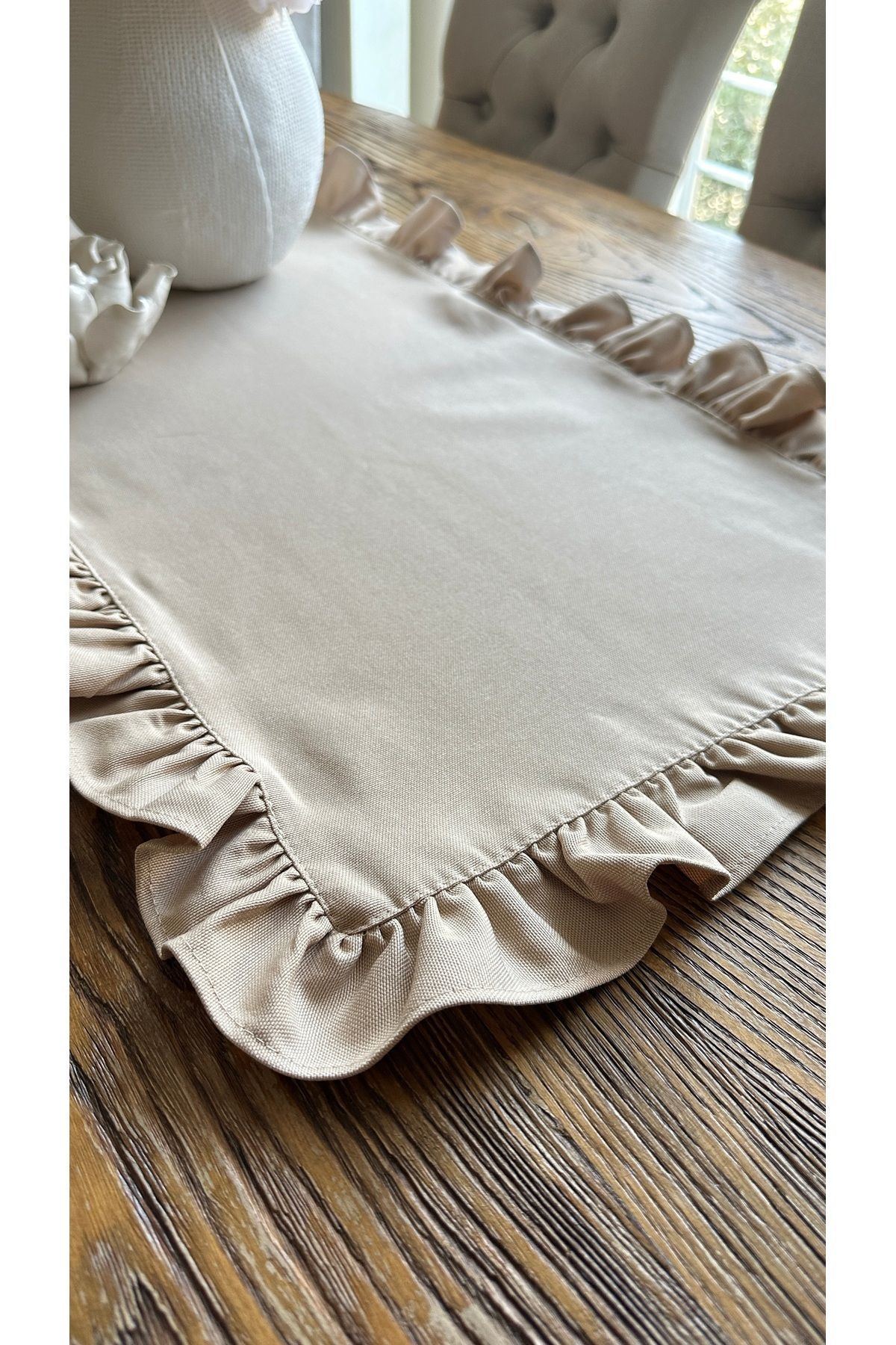 Keten Dokulu Dertsiz Leke Tutmaz Vintage Tam Fırfırlı Bej Runner