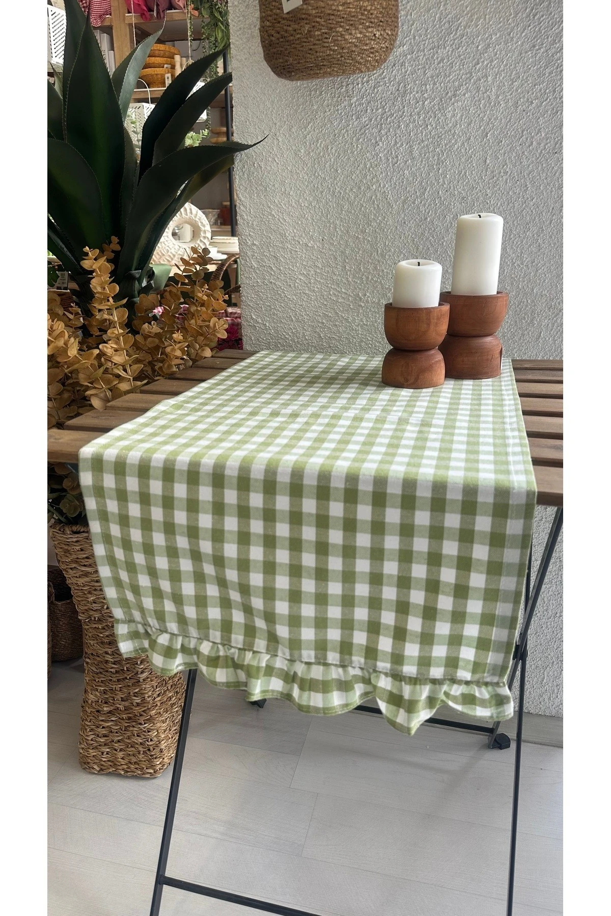 Vintage Fırfırlı Pötikareli Keten Runner