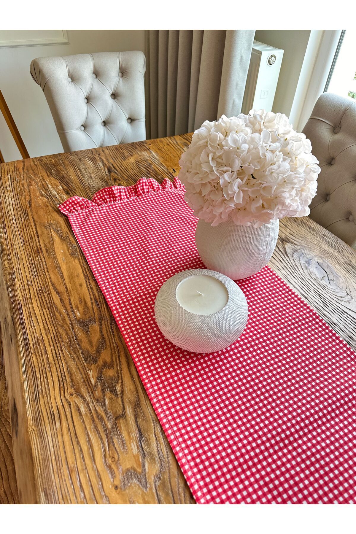 Vintage Mini Pötikareli Dertsiz Leke Tutmaz Kırmızı Fırfırlı Runner