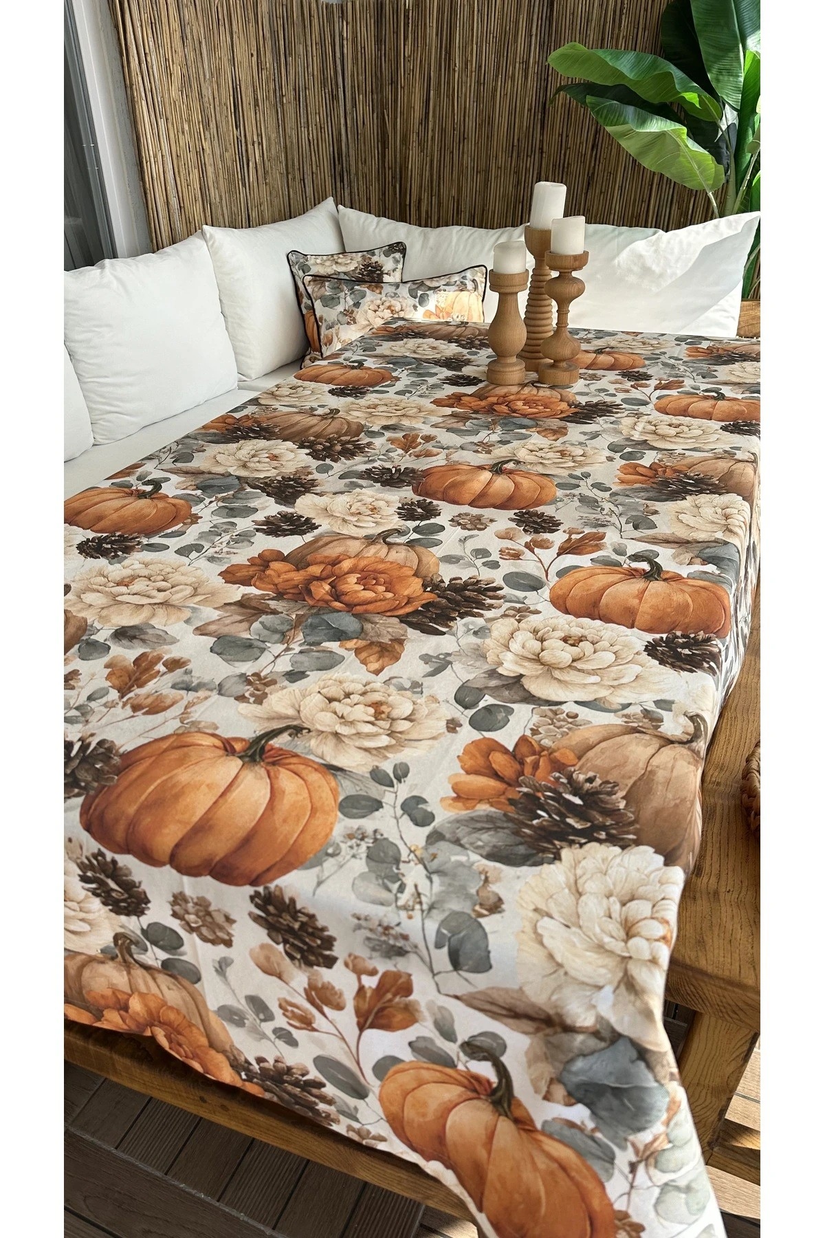 Leke Tutmaz Sıvı Geçirmez Bal Kabağı Desenli Ekru Masa Örtüsü