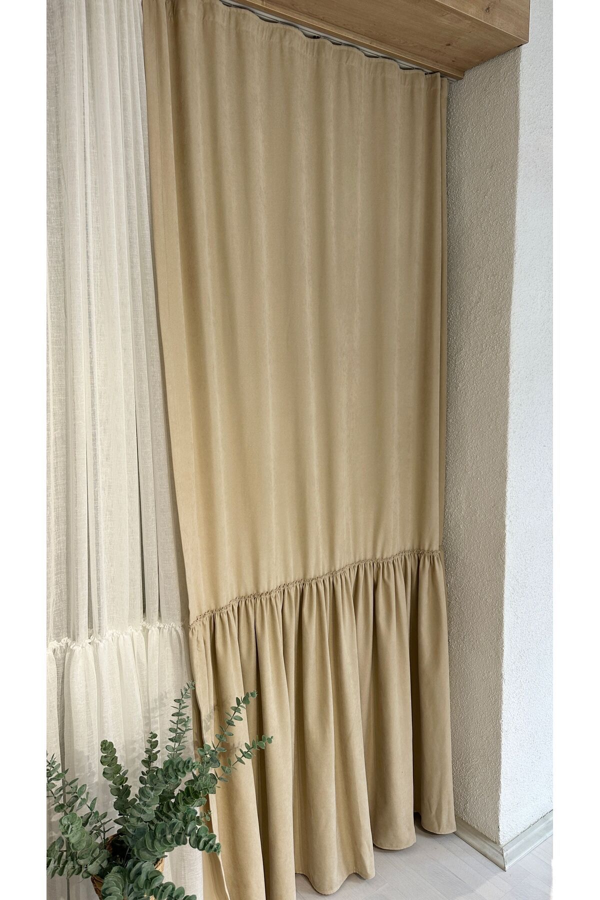 Bej Rengi Vintage Fırfırlı Fon Perde