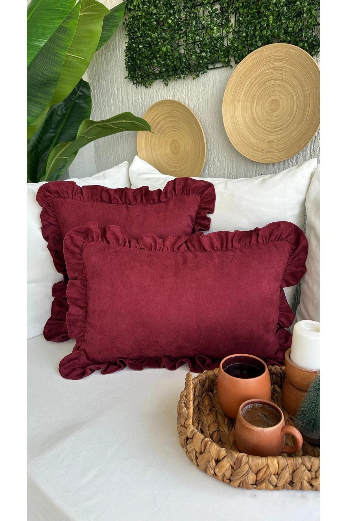 Kadife Doku Vintage Fırfırlı Bordo Rengi Kırlent Kılıfı