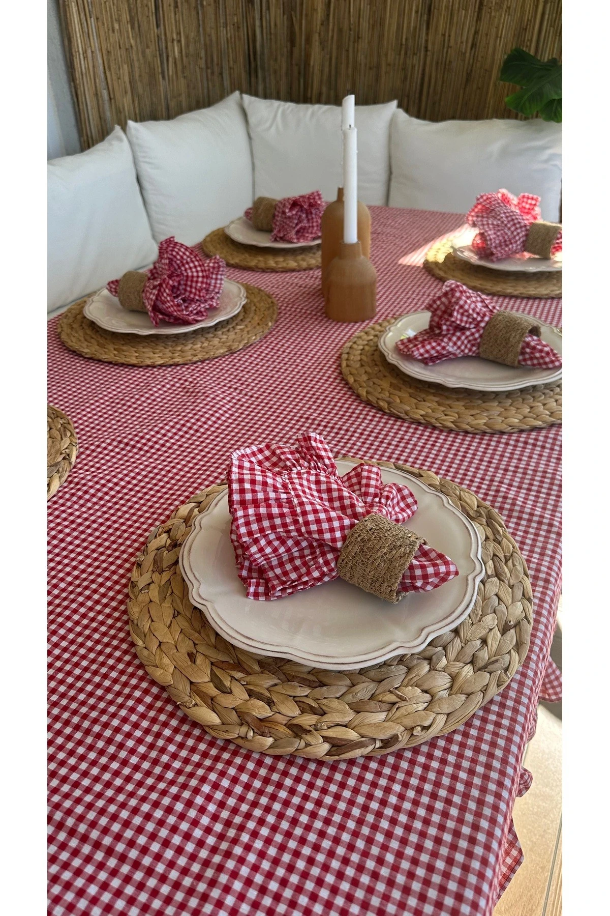 Thin Keten Pötikare Fırfırlı Masa Örtüsü