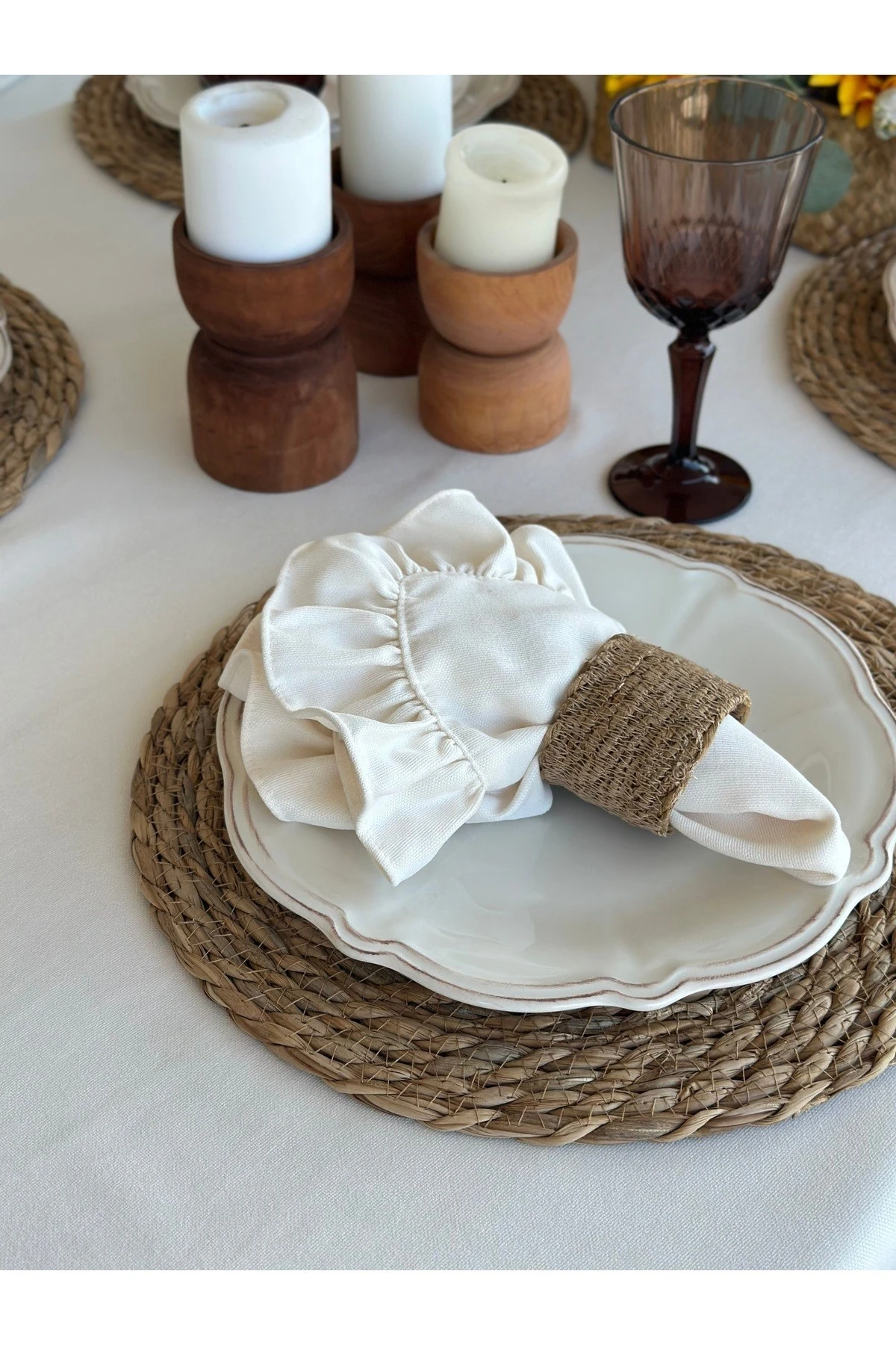 6 Adet Kadife Doku Dertsiz, Leke Tutmaz Fırfırlı Peçete