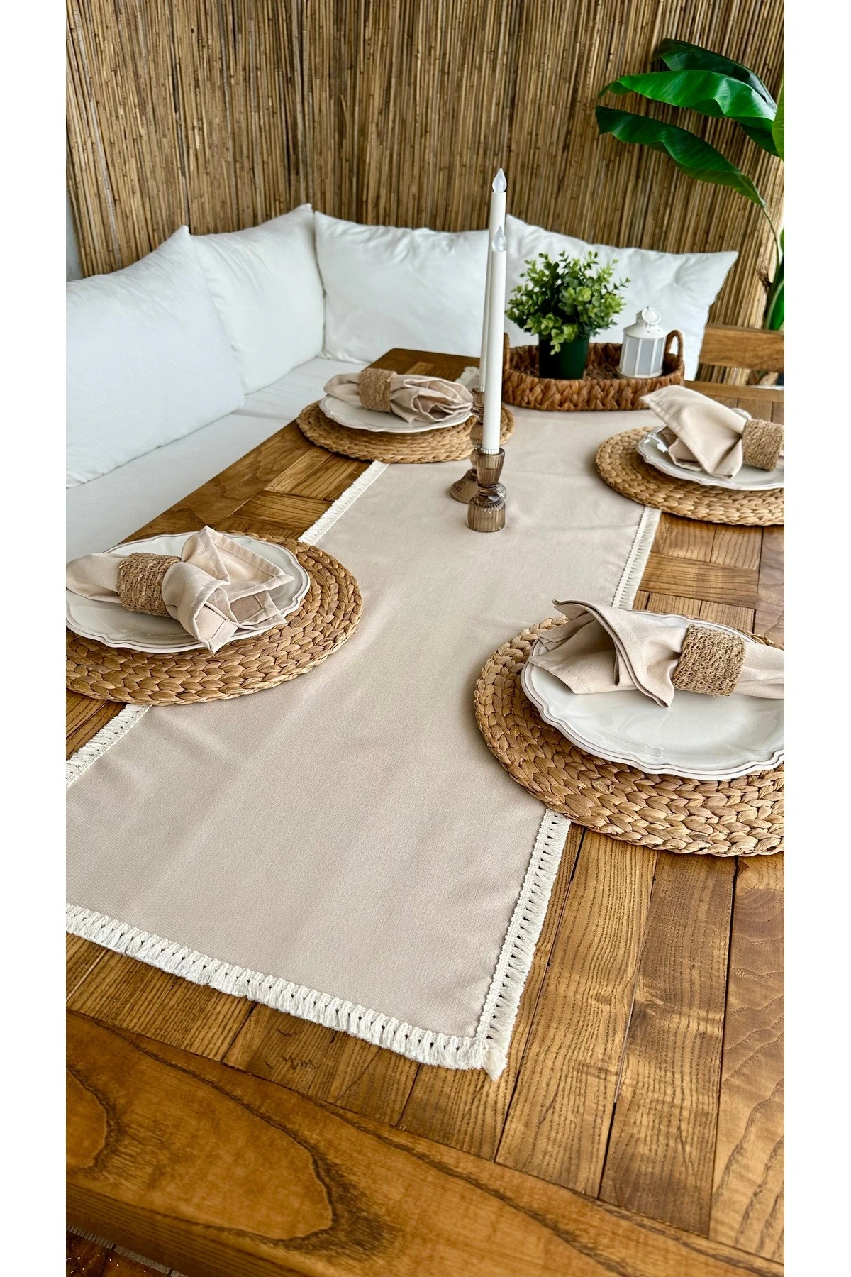 Püskül Detaylı Bej Runner 40 x 130 cm Leke Tutmaz Kumaş