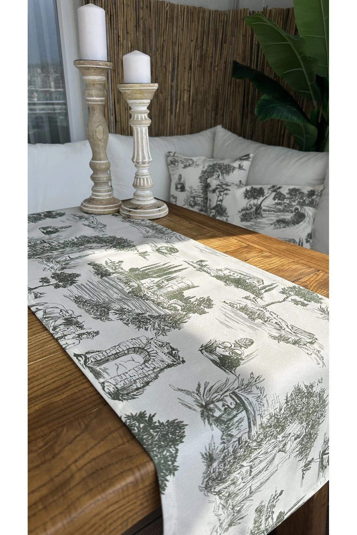 Vintage Desenli Yeşil Ekru Runner Dertsiz Leke Tutmaz