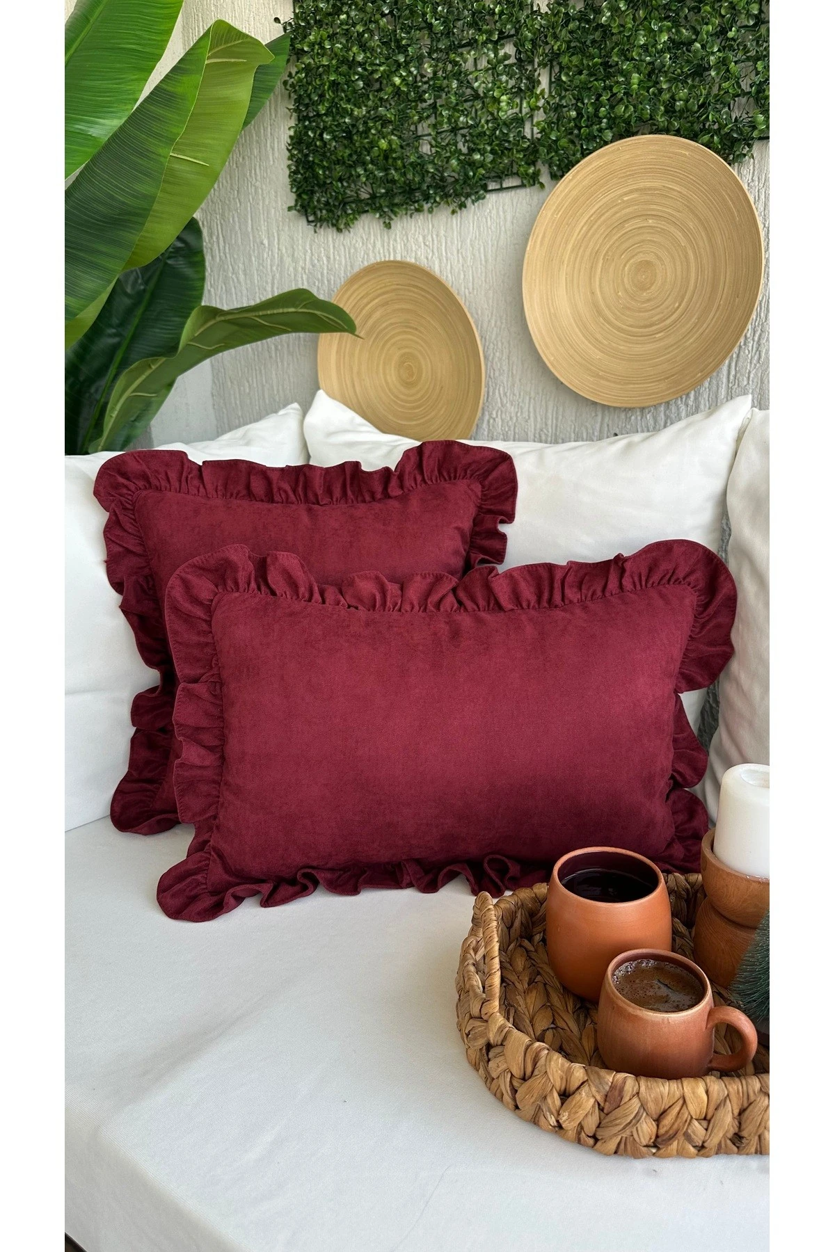 Kadife Doku Vintage Fırfırlı Bordo Rengi Kırlent Kılıfı