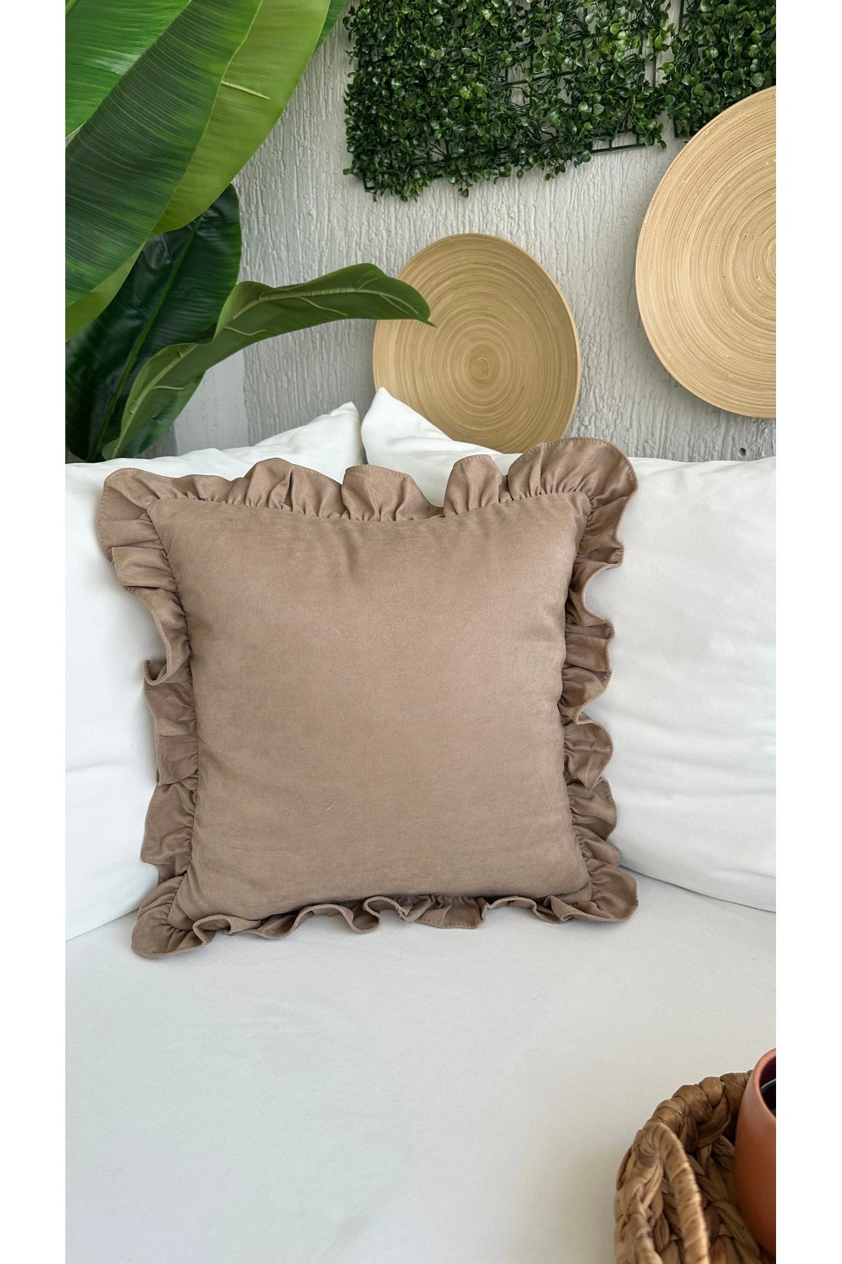 Vıntage Sütlü Kahve Fırfırlı Kırlent Kılıfı 1 Ad