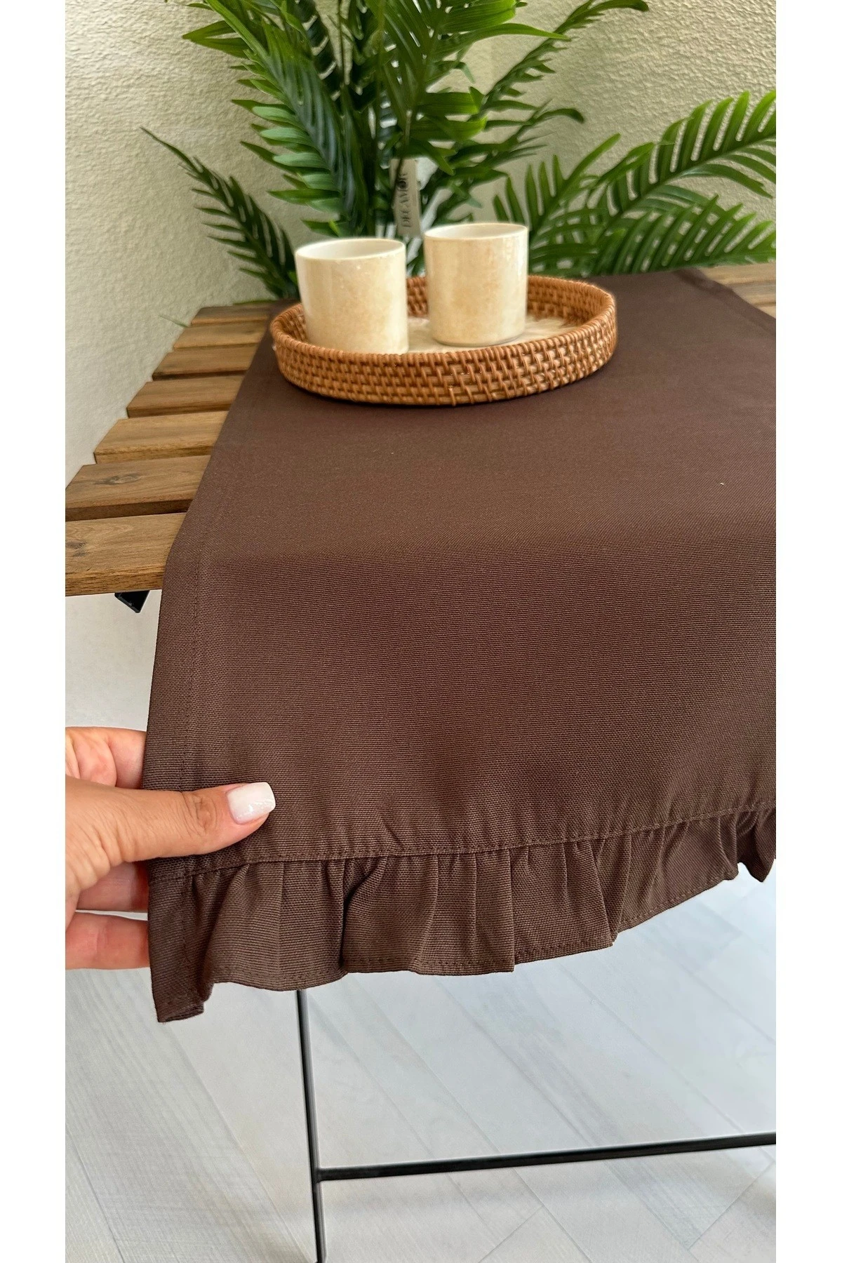 Pamuklu Leke Tutmaz Fırfırlı Runner