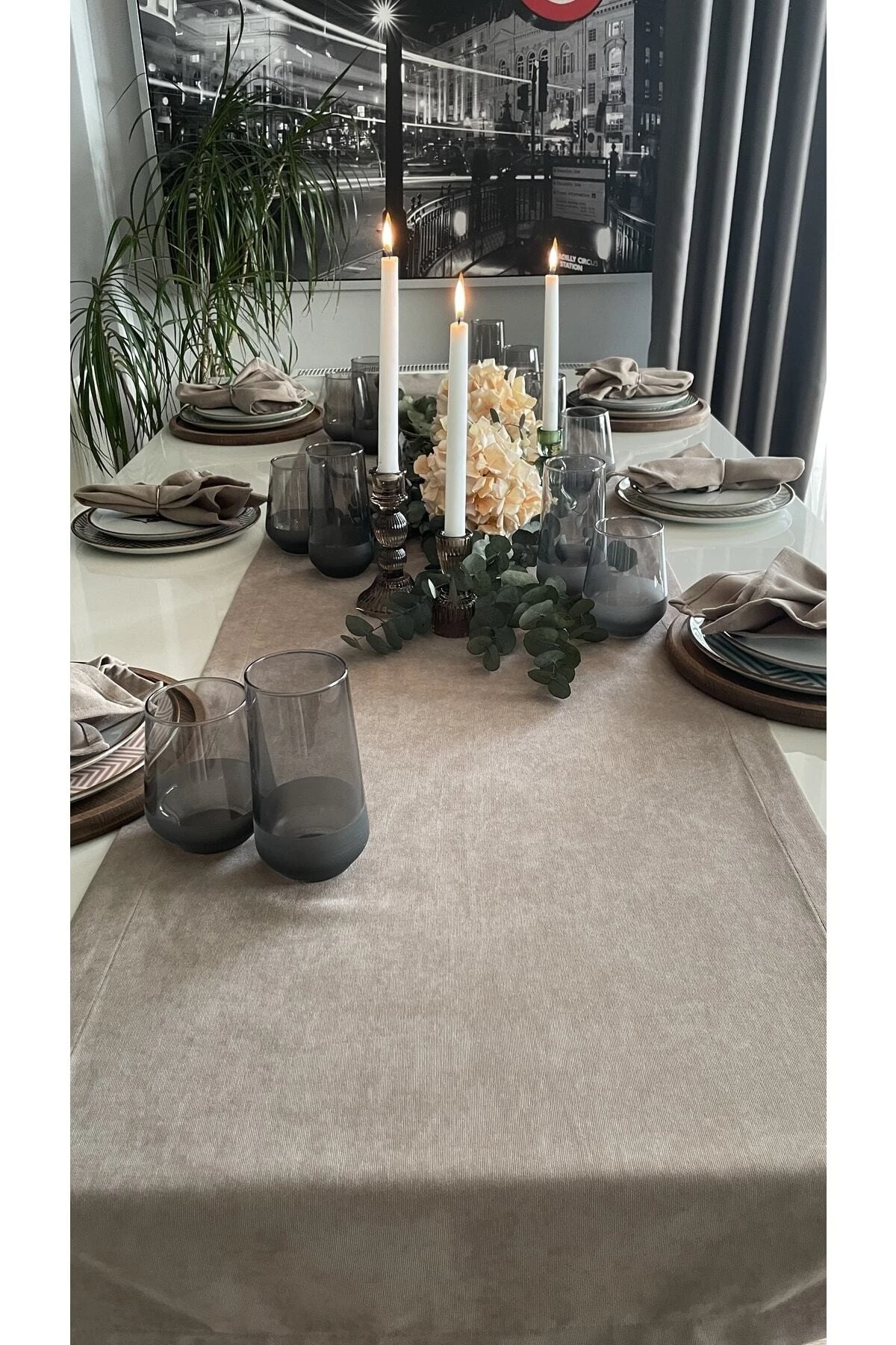 Kadife Dokulu Dertsiz Sütlü Kahve Uzun Runner