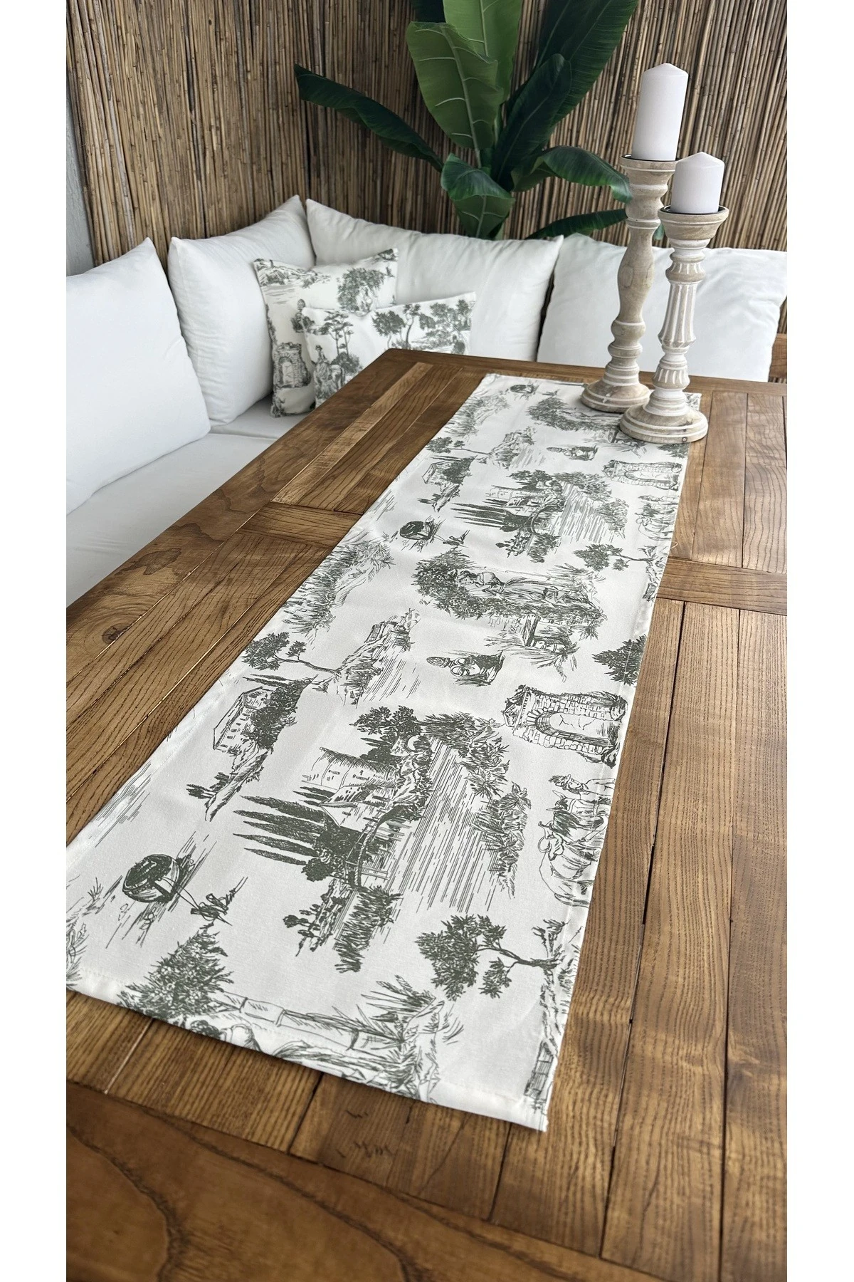 Vintage Desenli Yeşil Ekru Runner Dertsiz Leke Tutmaz