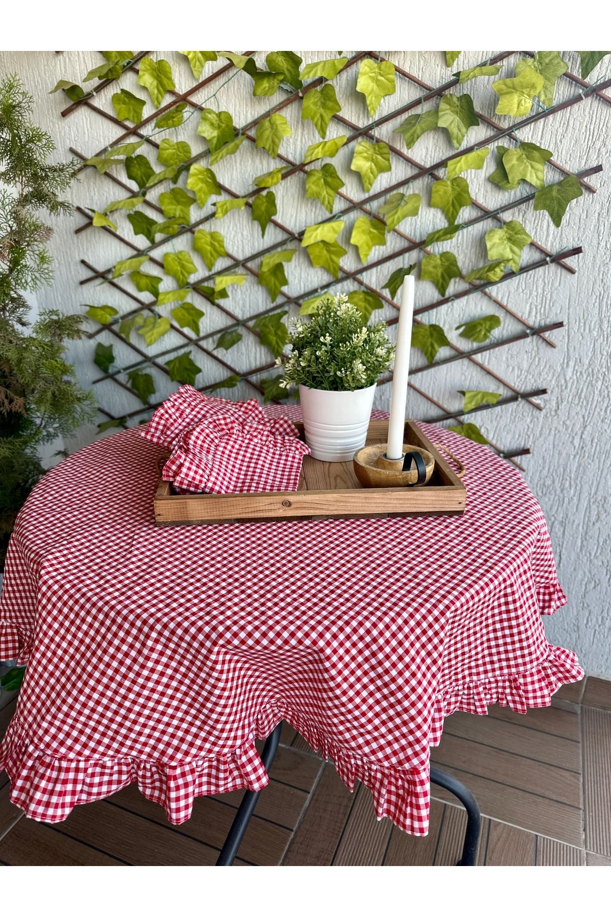 Thin Keten Kumaş Mini Pötikareli Fırfırlı Yuvarlak Masa Örtüsü - 1