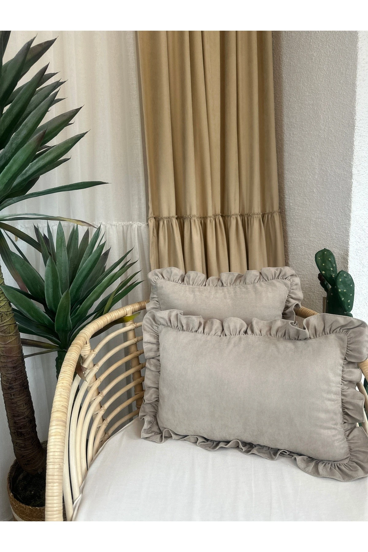 Kadife Doku Vintage Fırfırlı Kırlent Kılıfları 1