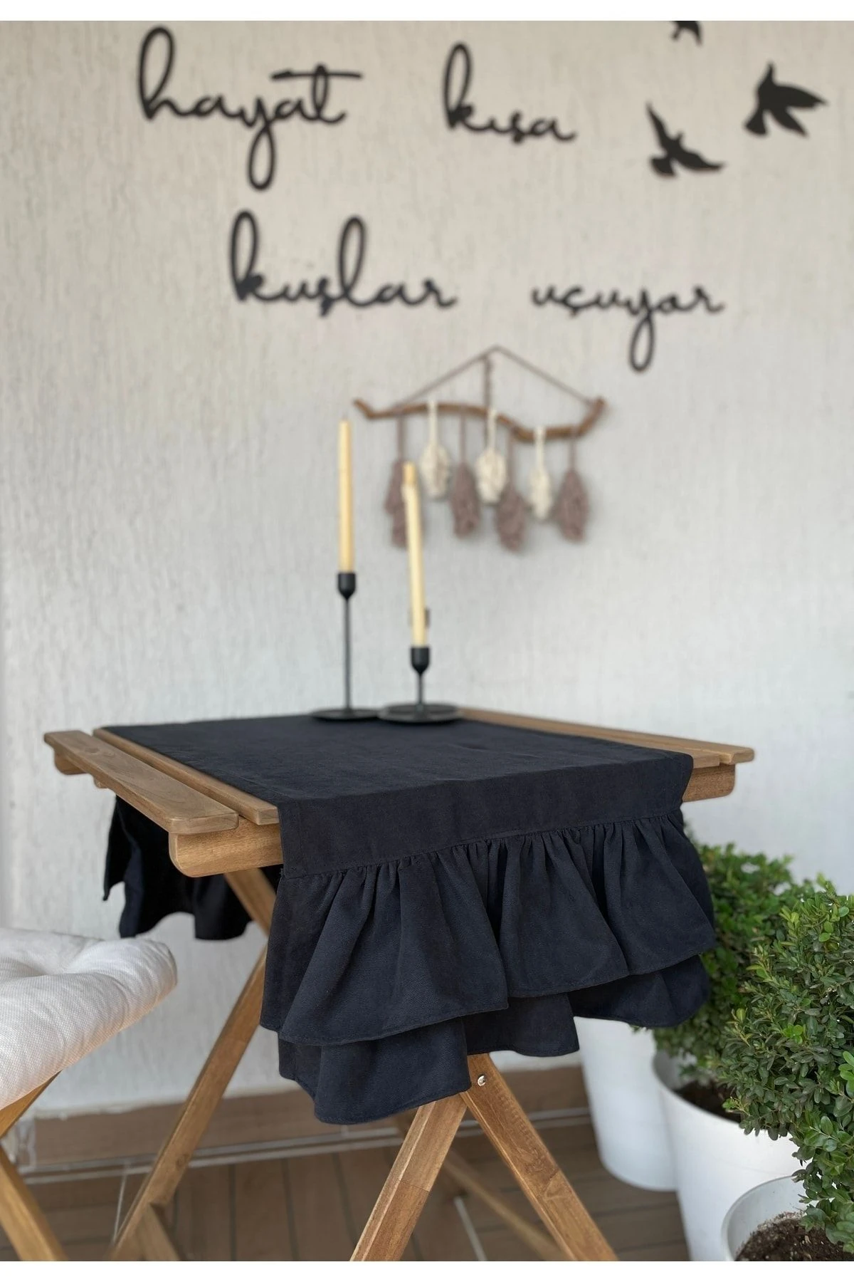 Siyah Çift Kat Fırfırlı Vintage Runner