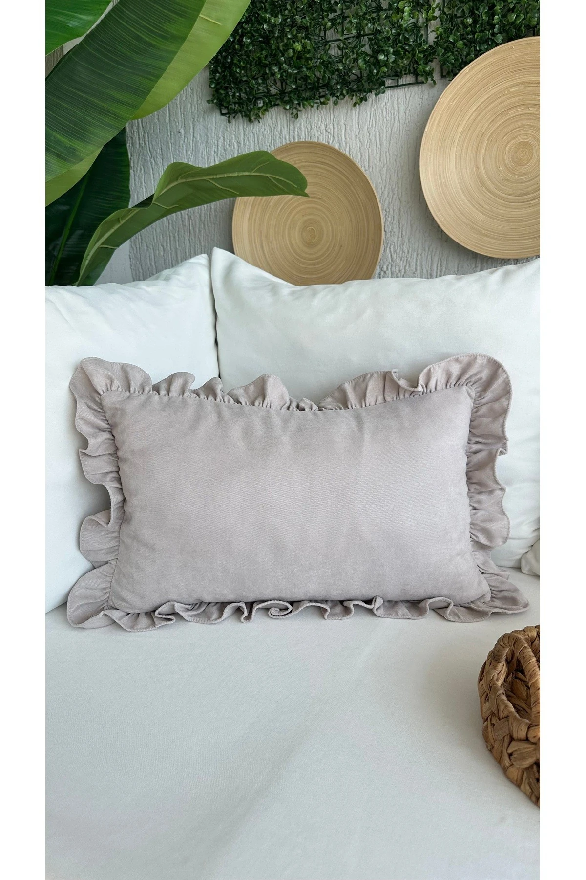 Vintage Taş Rengi Fırfırlı Kırlent Kılıfı 1 Ad