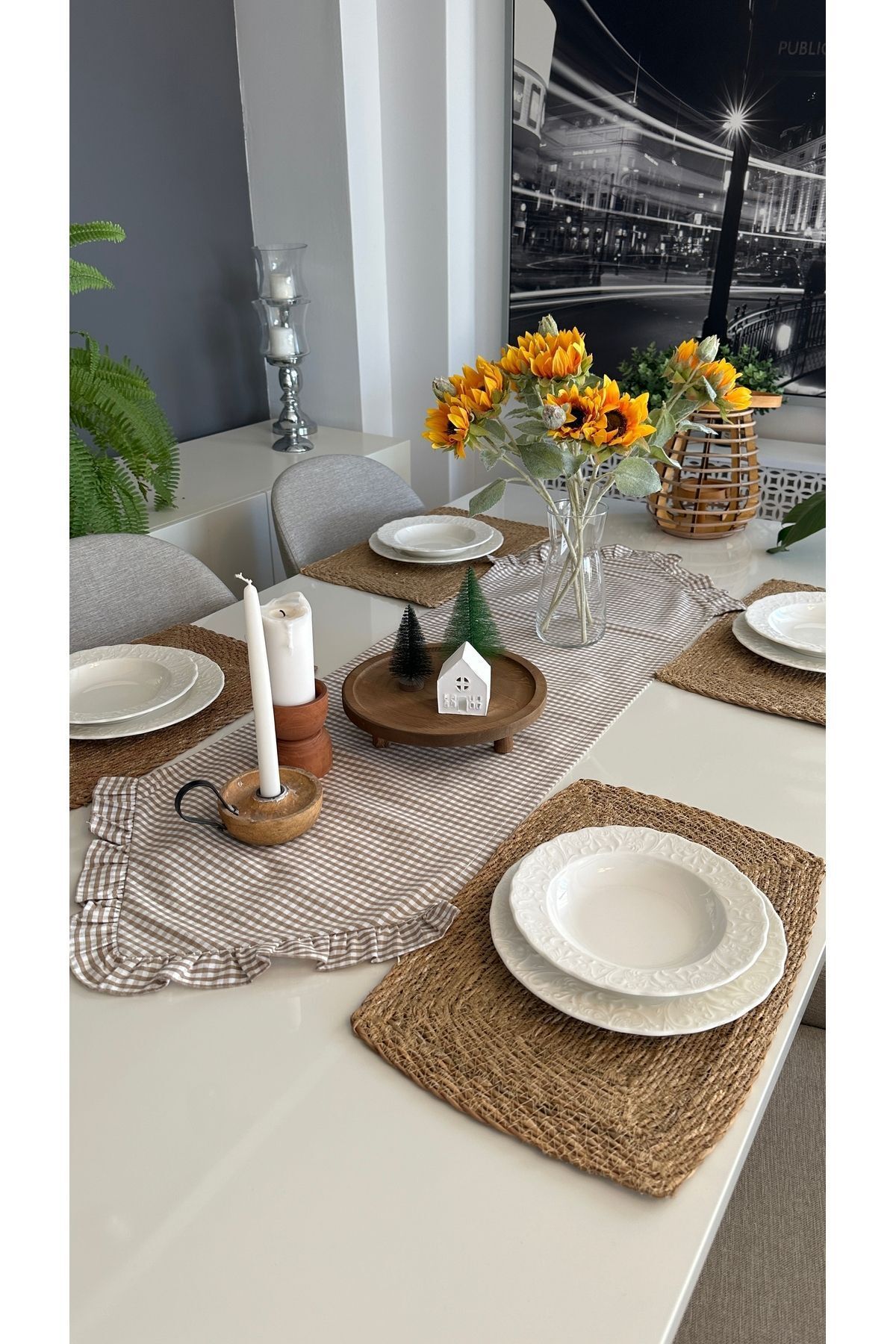 Vintage Mini Pötikare Köşe Fırfırlı Bej Runner