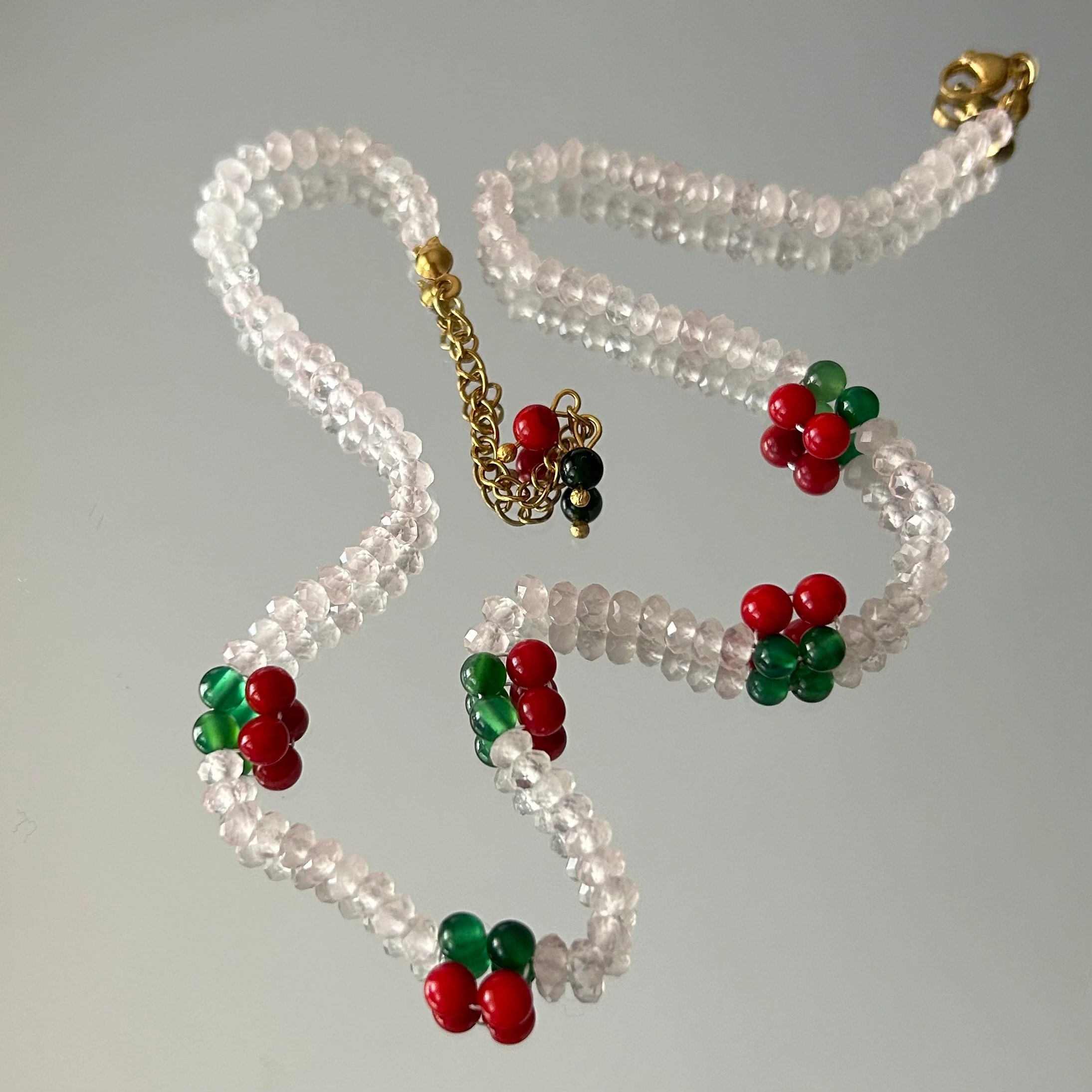 Pembe Kuvars Taşlı Mercan Kiraz Kolye 