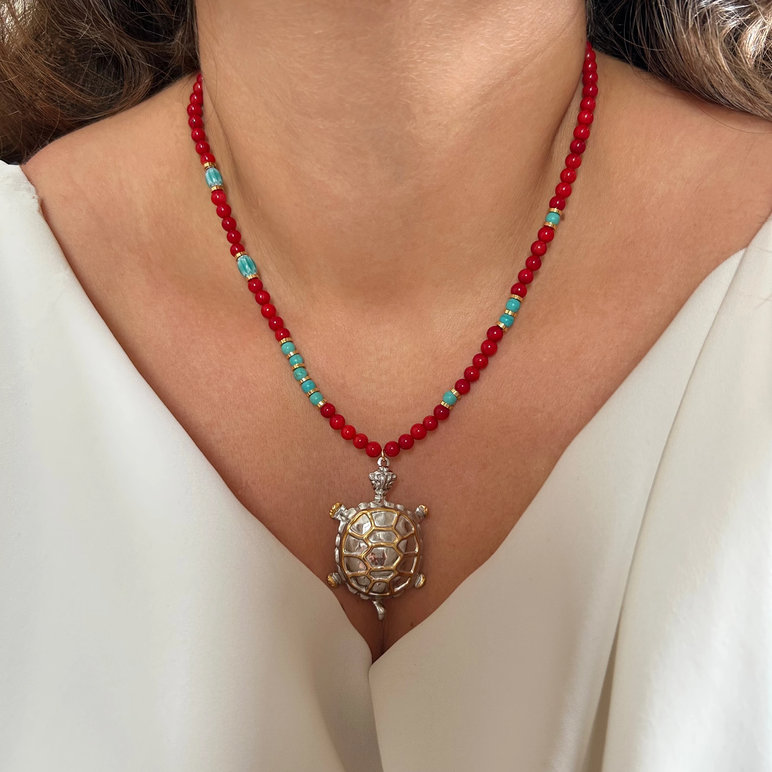 Mercan ve Turkuaz Taşlı Kaplumbağa Şans Kolyesi