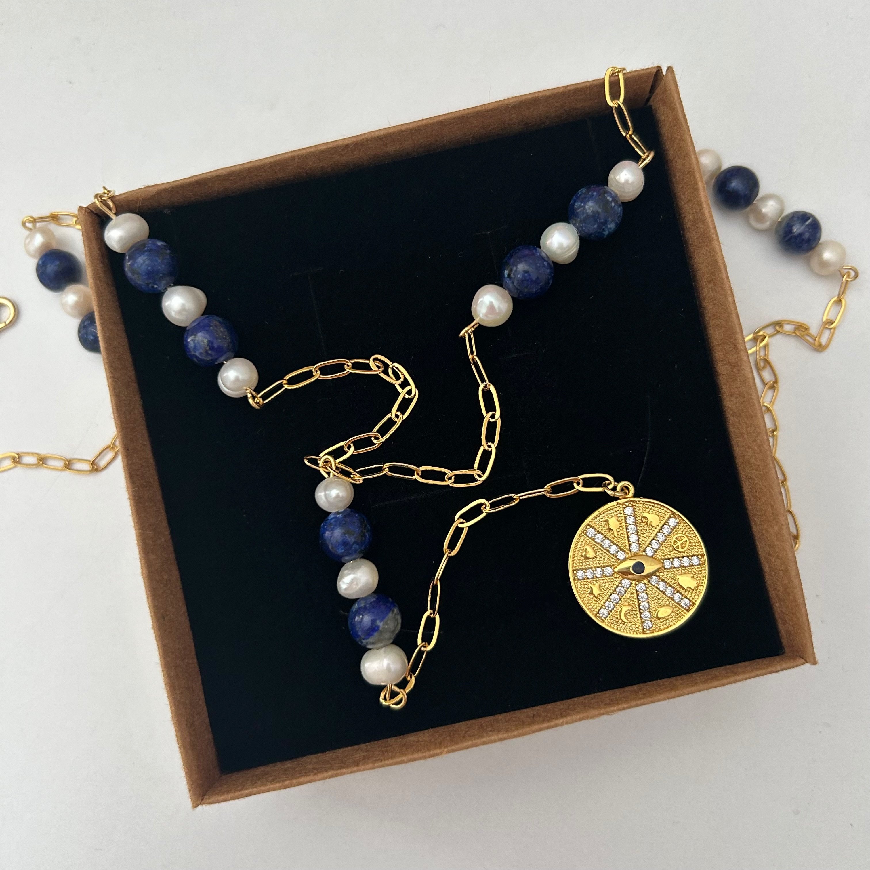 Lapis Lazuli Taşlı İncili Şanslı Madalyon Y Kolye 