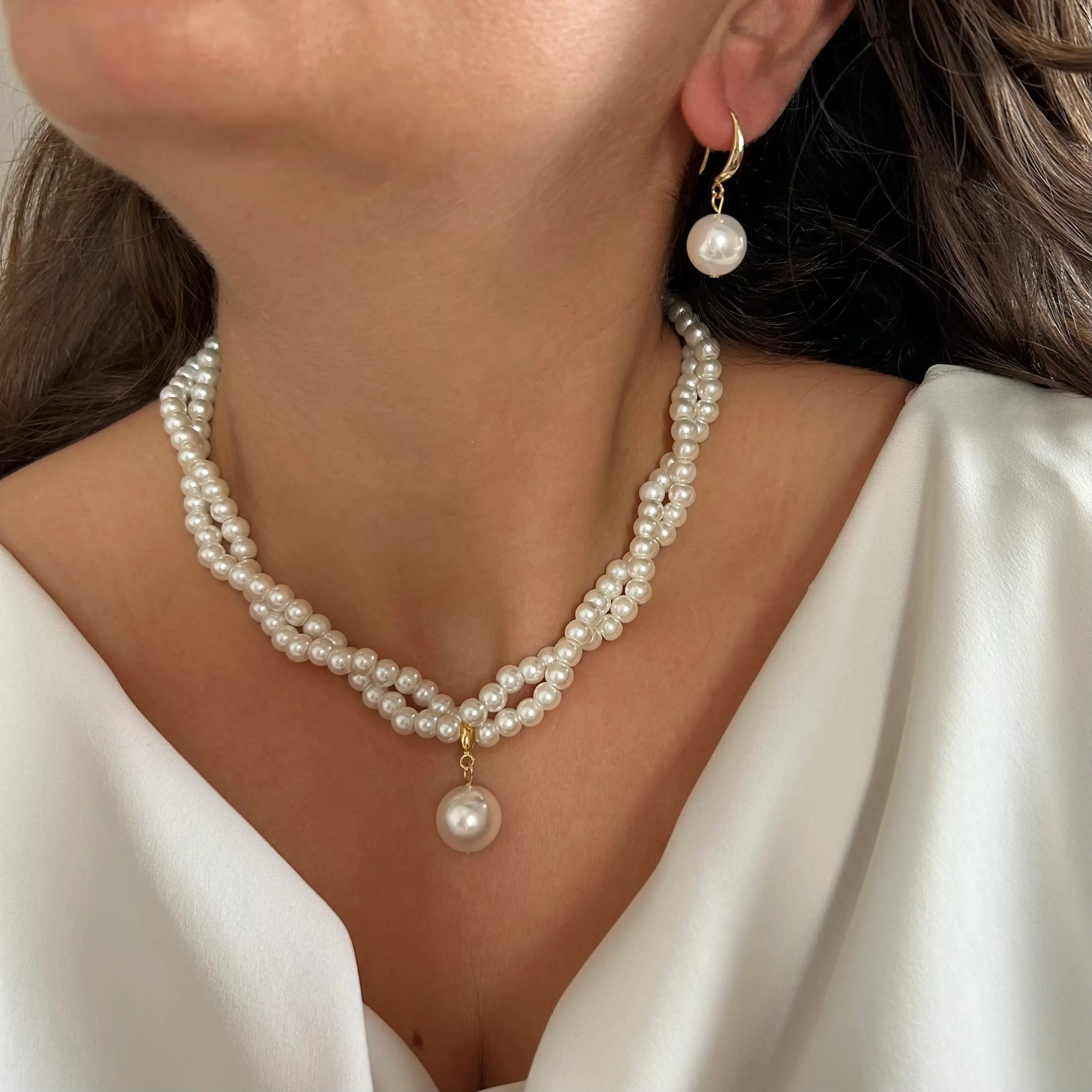 Sarmal Cam ve Mayorka İnci Kolye