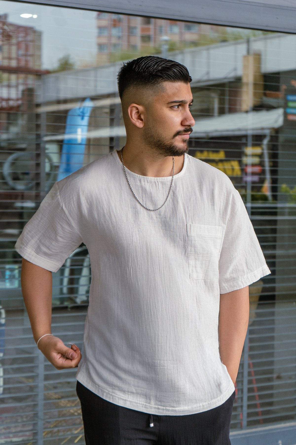 Beyaz Oversize Cep Detaylı Tshirt