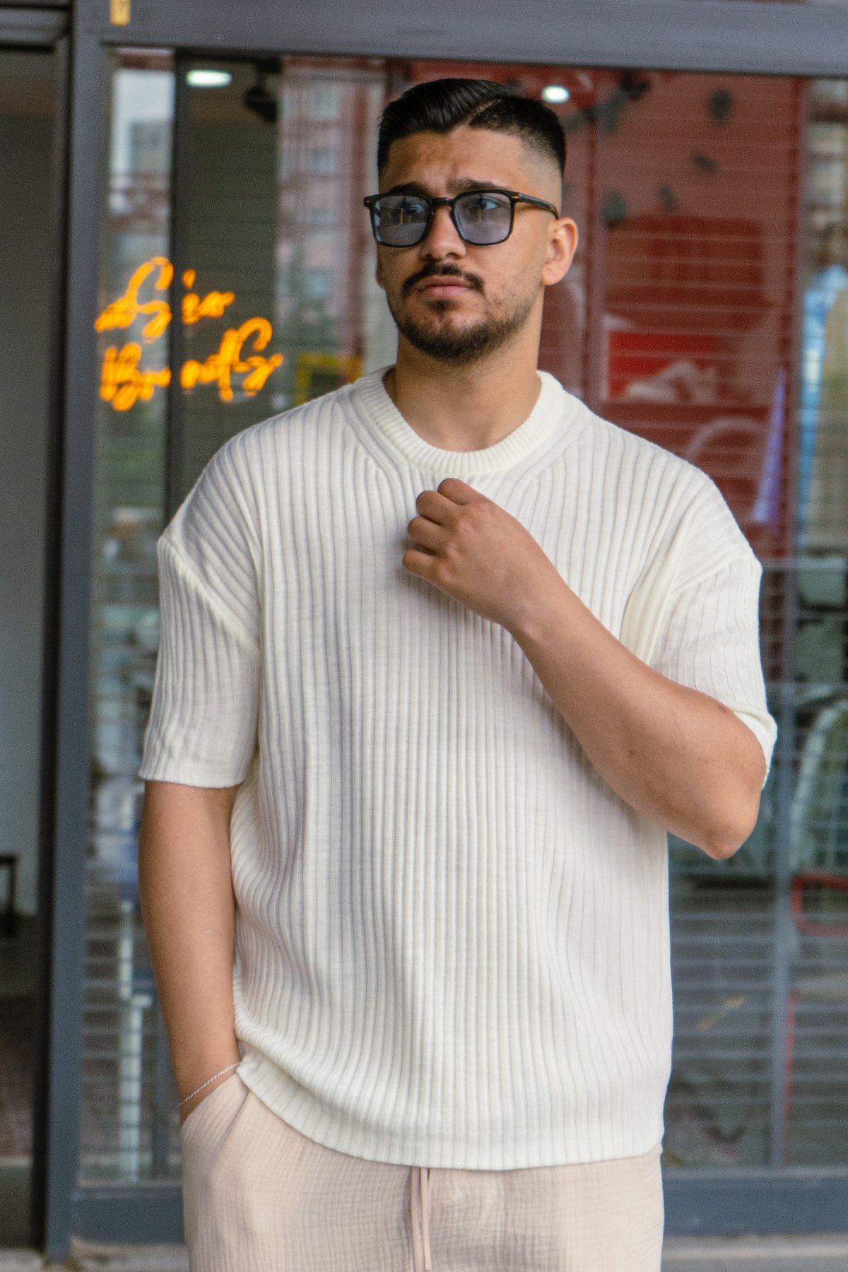 Beyaz Oversize Çizgili Triko Tshirt