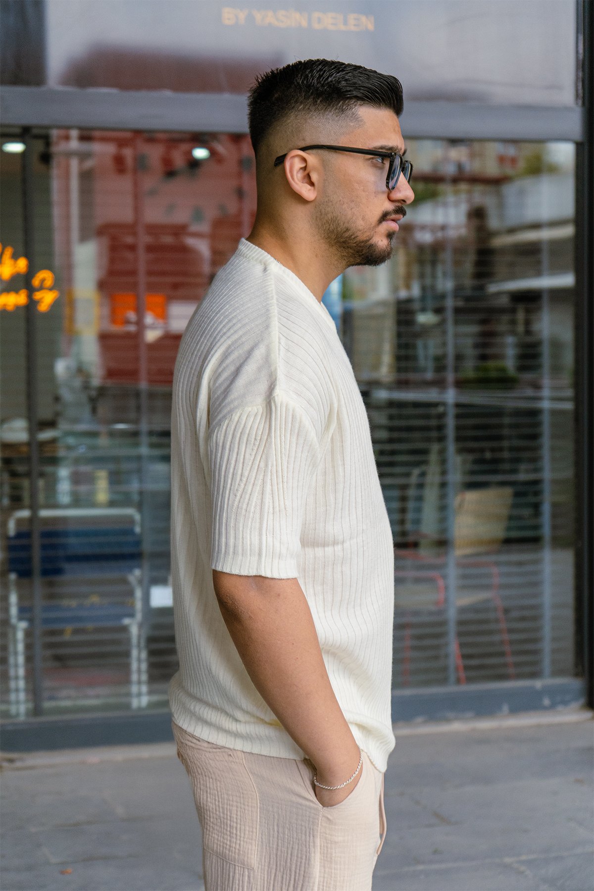 Beyaz Oversize Çizgili Triko Tshirt