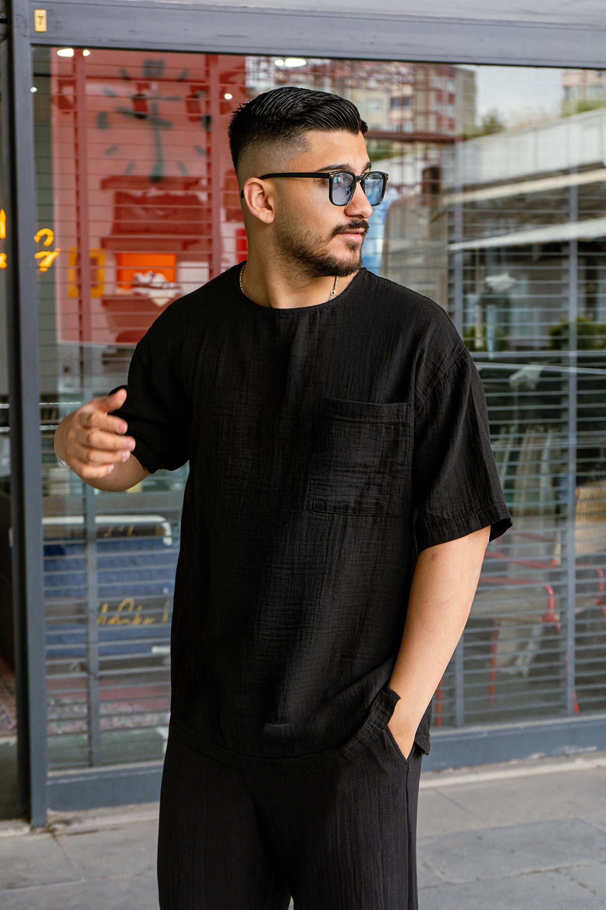 Siyah Oversize Cep Detaylı Tshirt