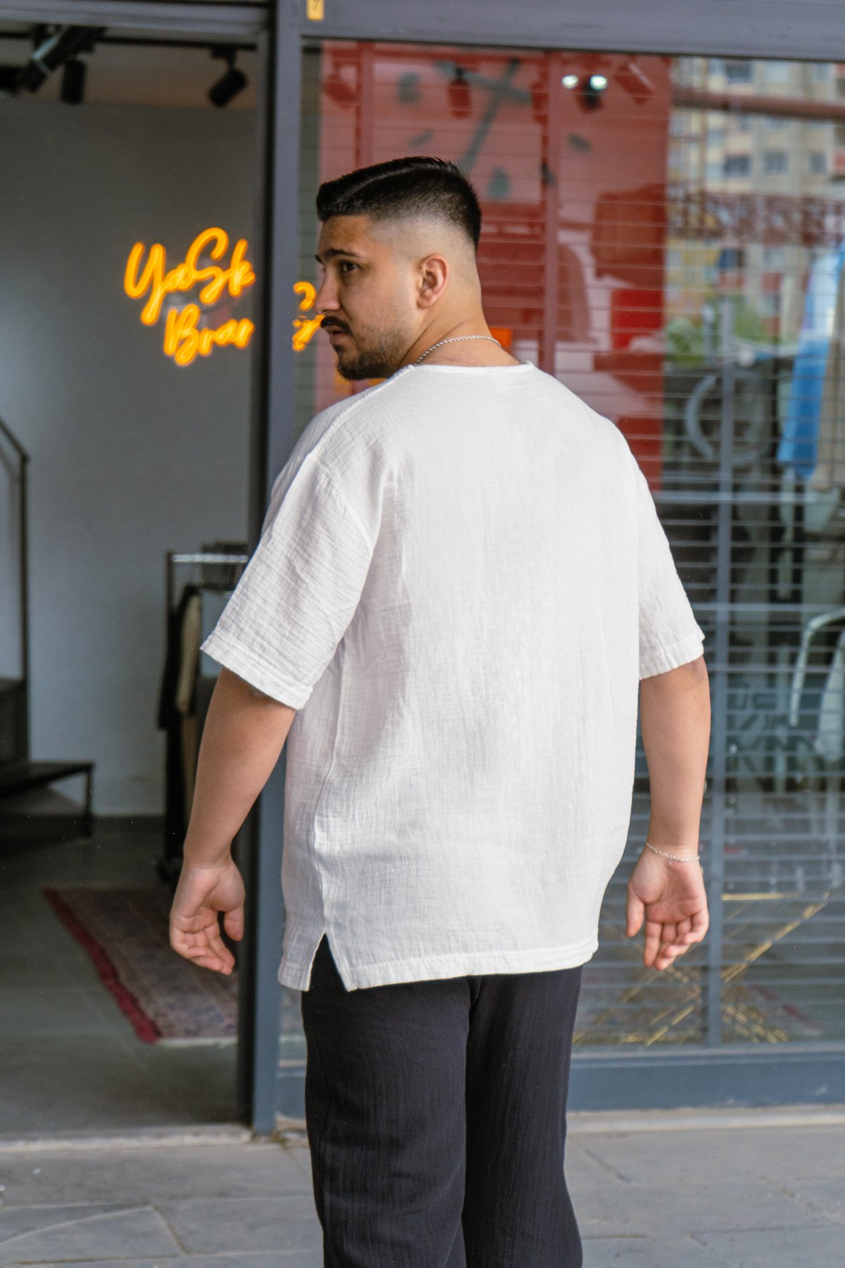 Beyaz Oversize Cep Detaylı Tshirt