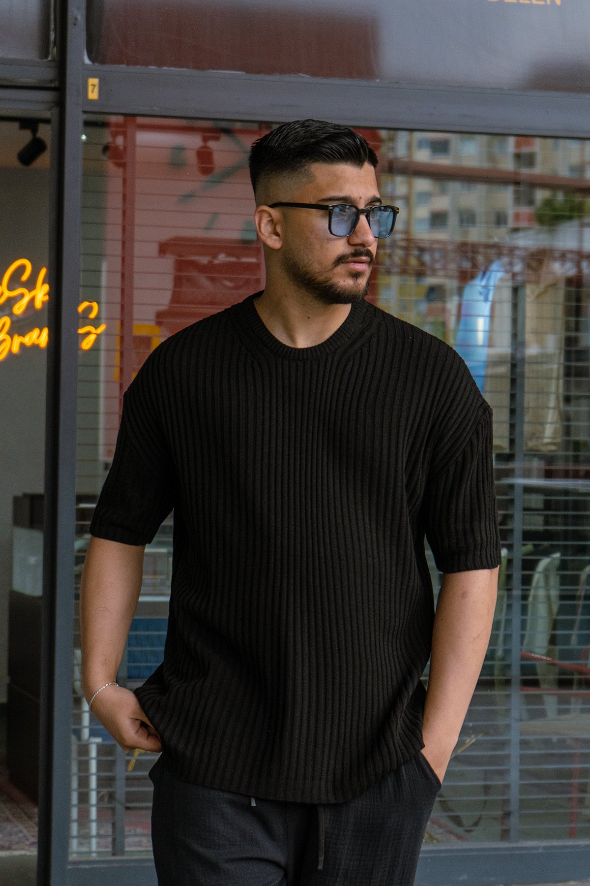 Siyah Oversize Çizgili Triko Tshirt