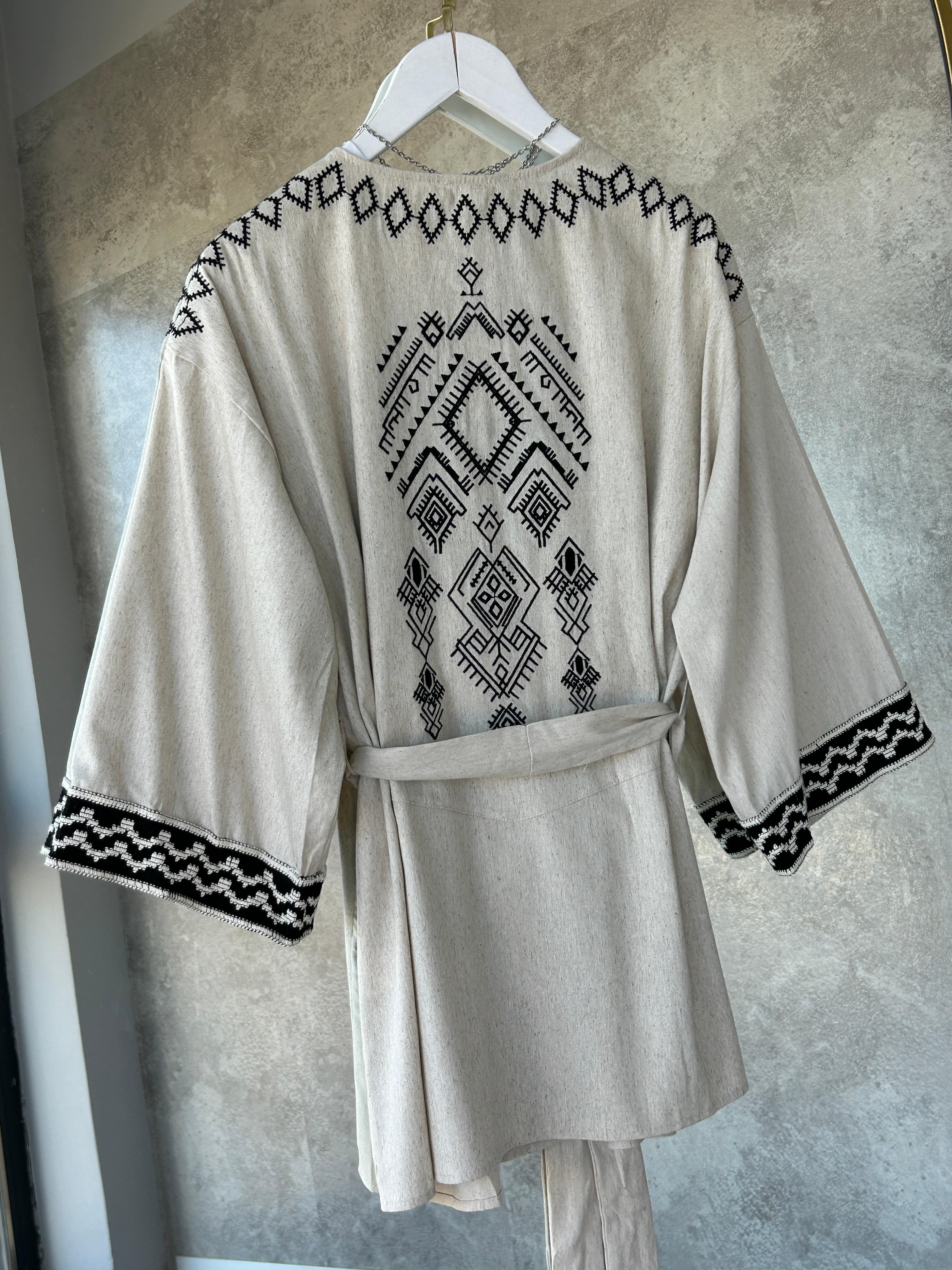 Nakışlı Üst Kimono Krem 