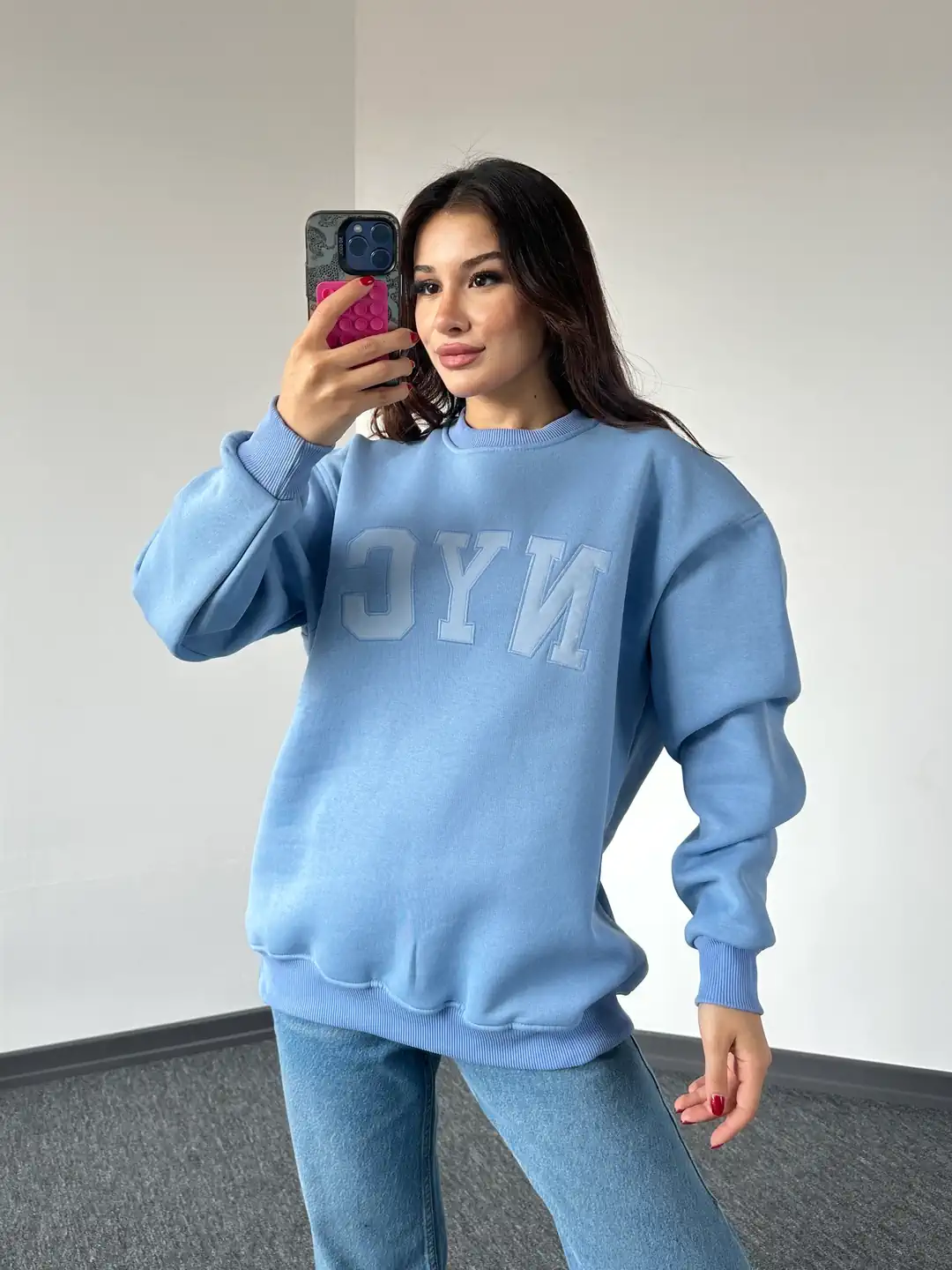 NYC nakışlı sweat 