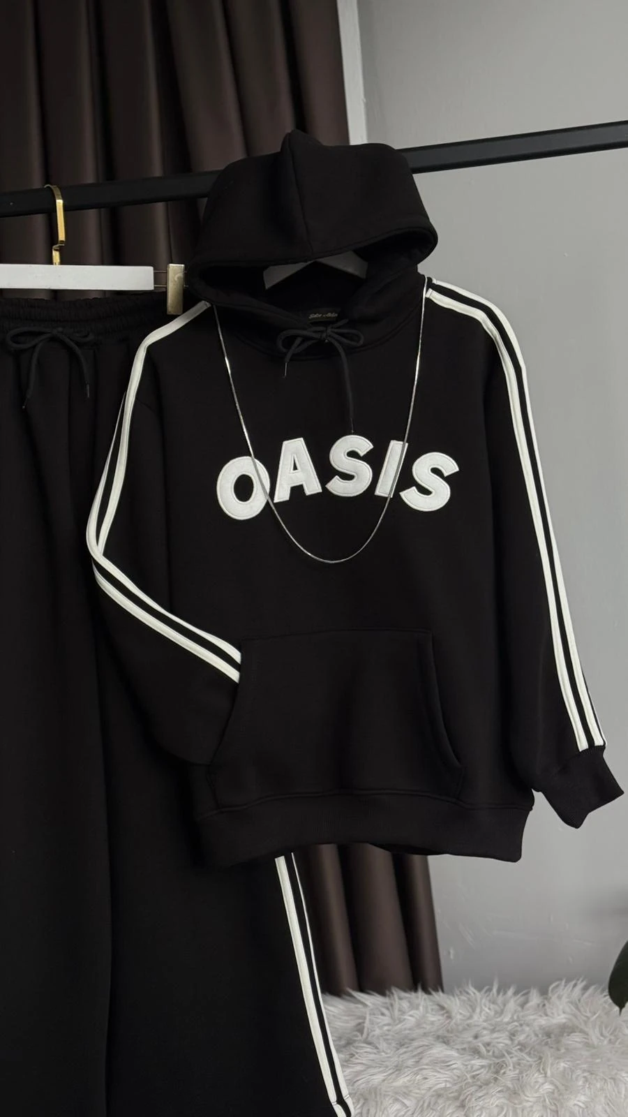 Oasıs nakışlı eşofman takım Siyah