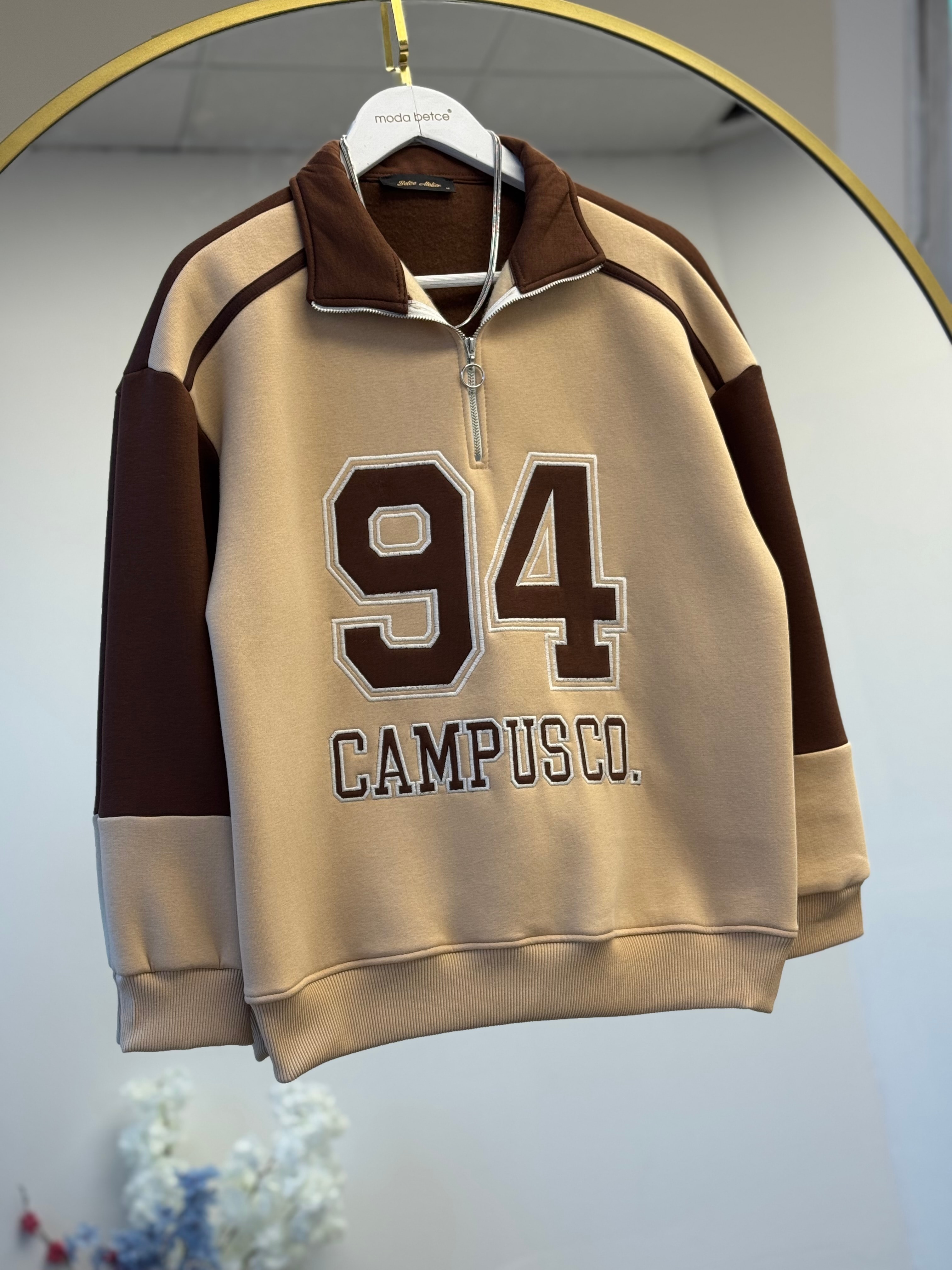 94 Nakışlı sweat bej