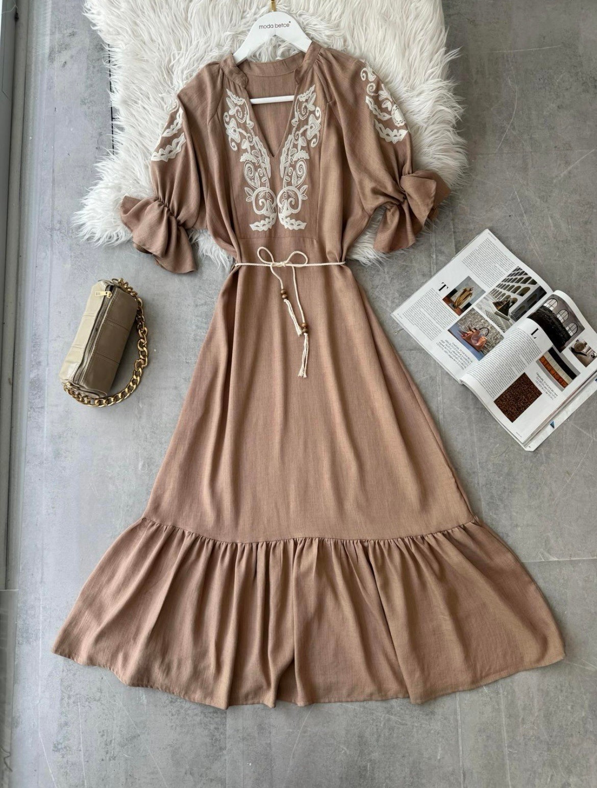 Nakışlı keten camel elbise camel 