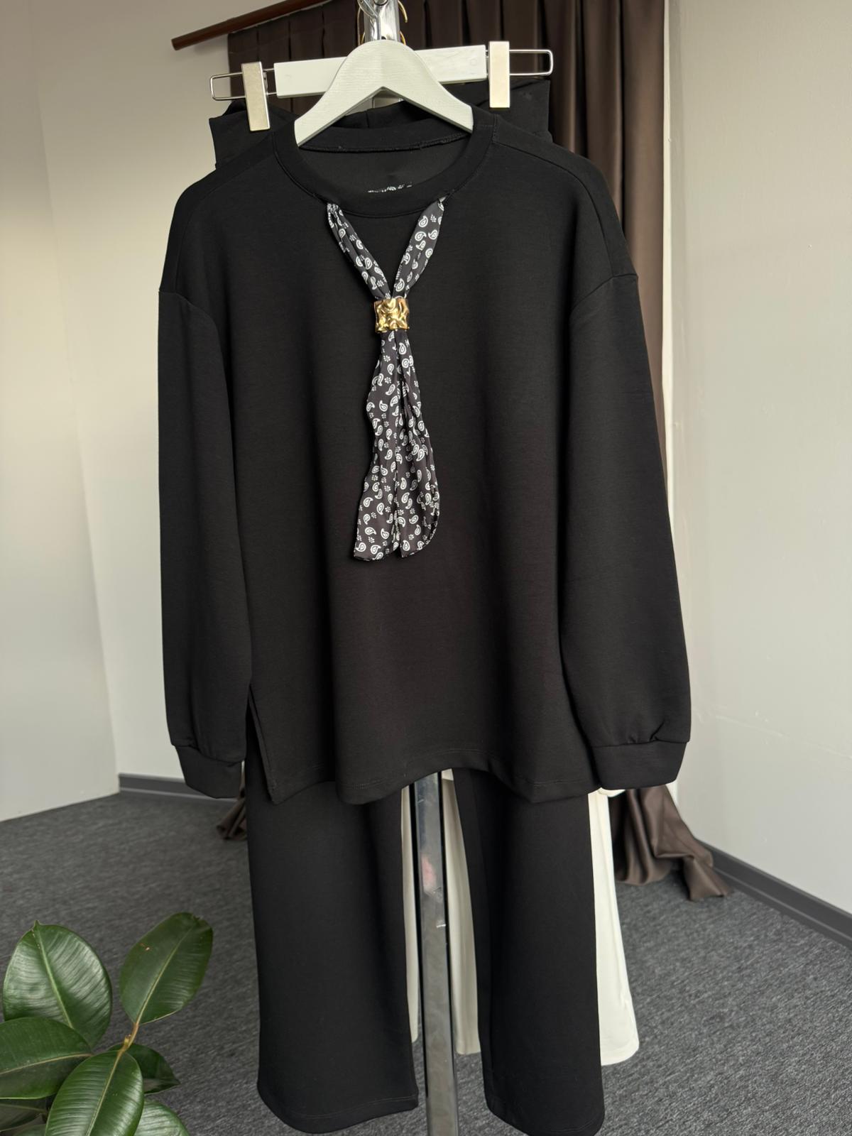 Yakası fülarlı oysh takım SİYAH