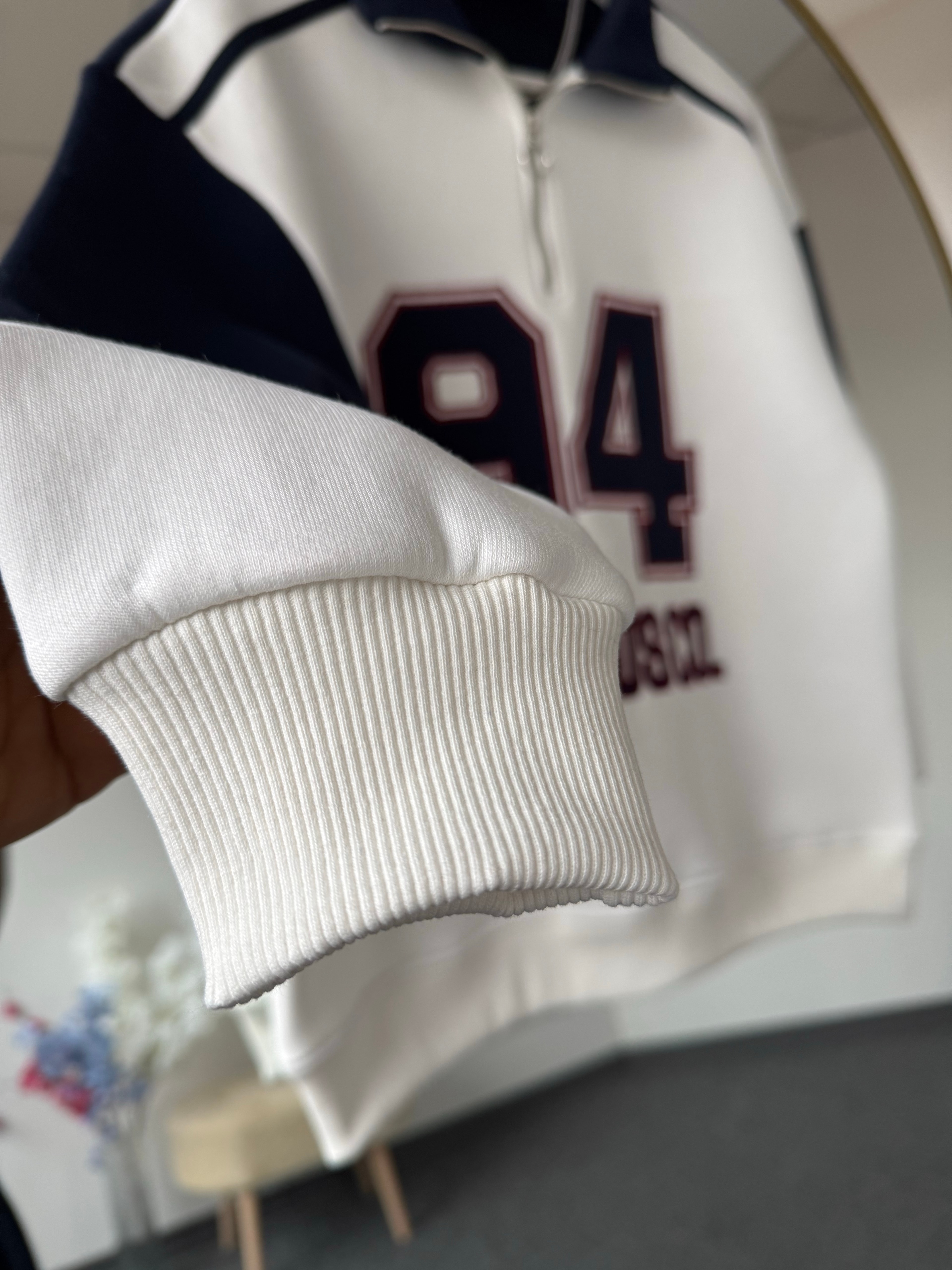 94 Nakışlı sweat Beyaz