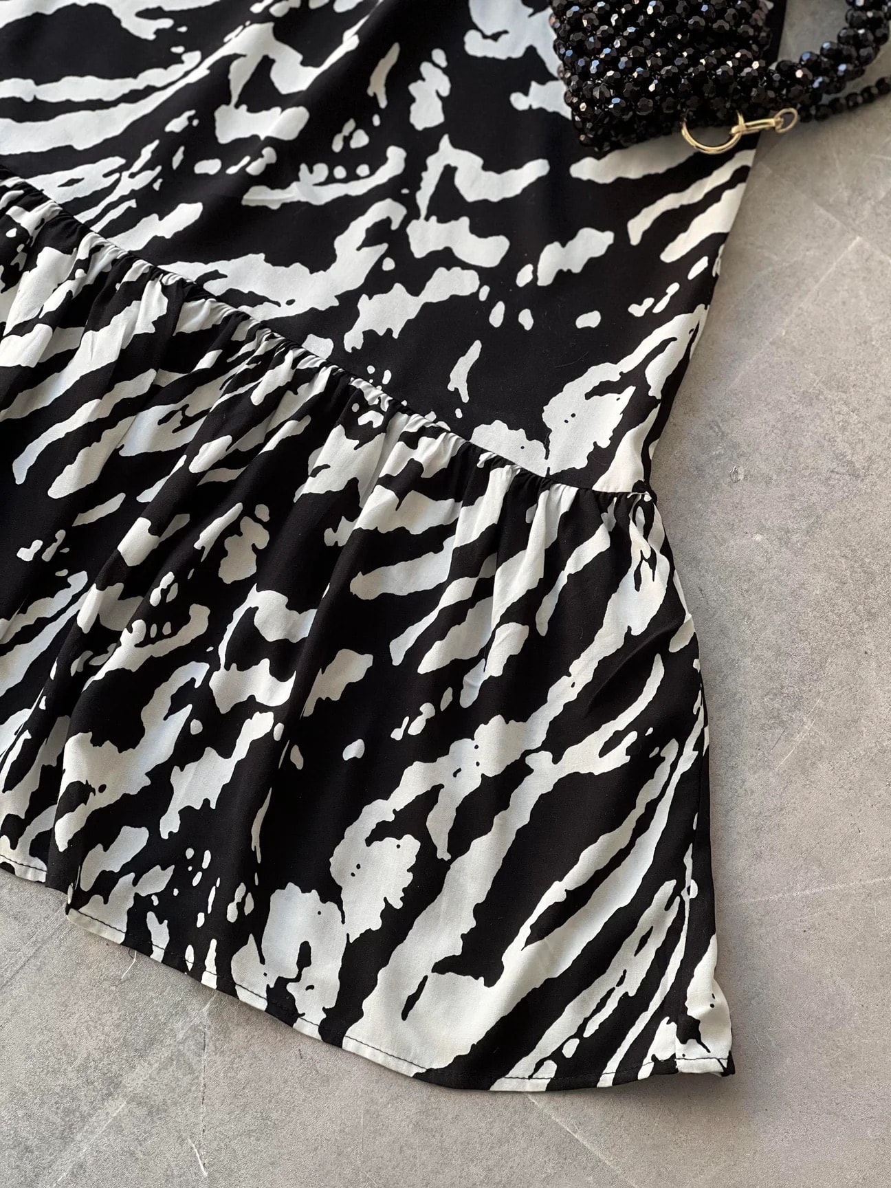 Kruvaze yaka zebra elbise 